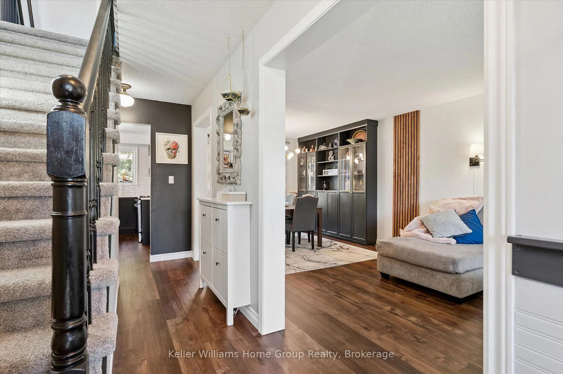Photo 8 of 209 Elizabeth Crescent, Centre Wellington, Fergus — HOMEH