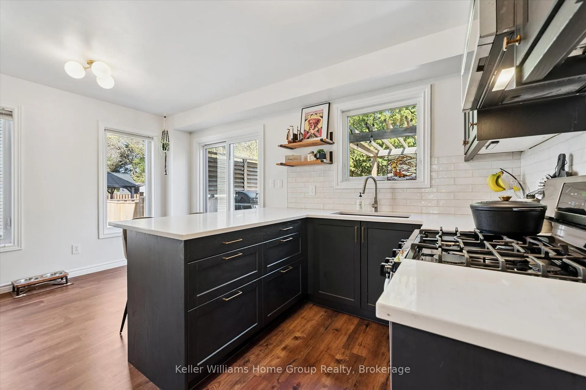 Photo 15 of 209 Elizabeth Crescent, Centre Wellington, Fergus — HOMEH