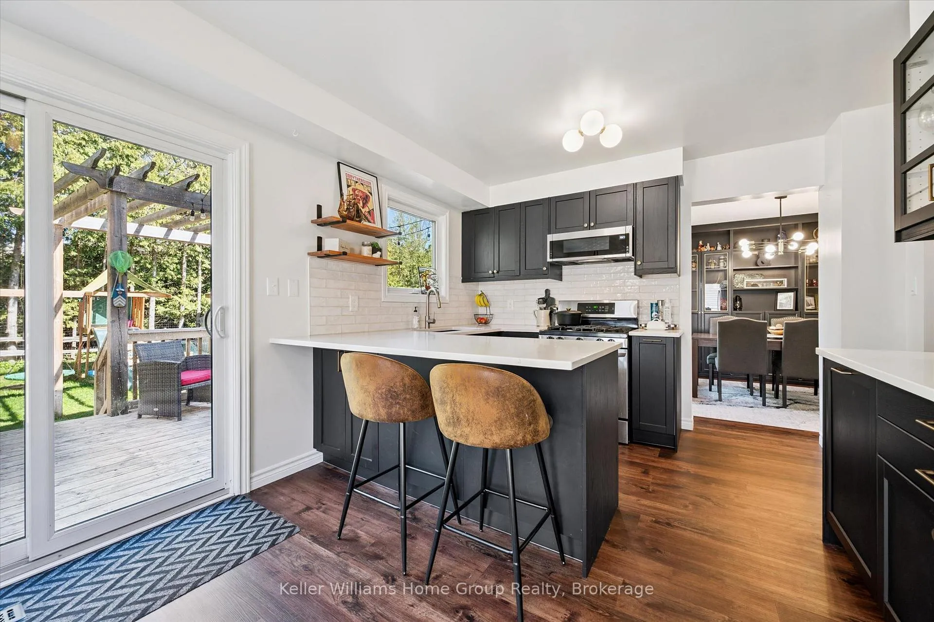 Photo 16 of 209 Elizabeth Crescent, Centre Wellington, Fergus — HOMEH