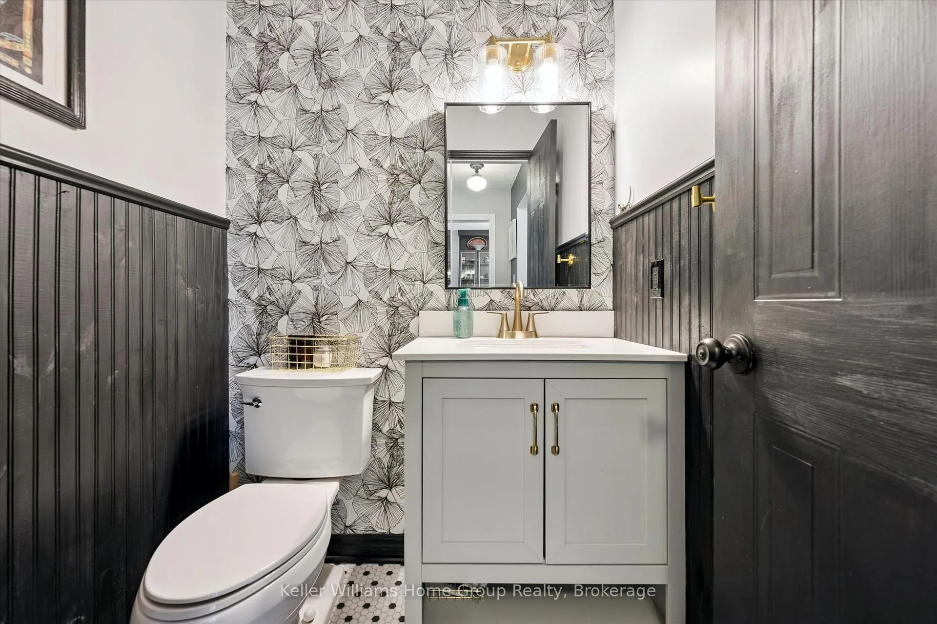 Photo 21 of 209 Elizabeth Crescent, Centre Wellington, Fergus — HOMEH