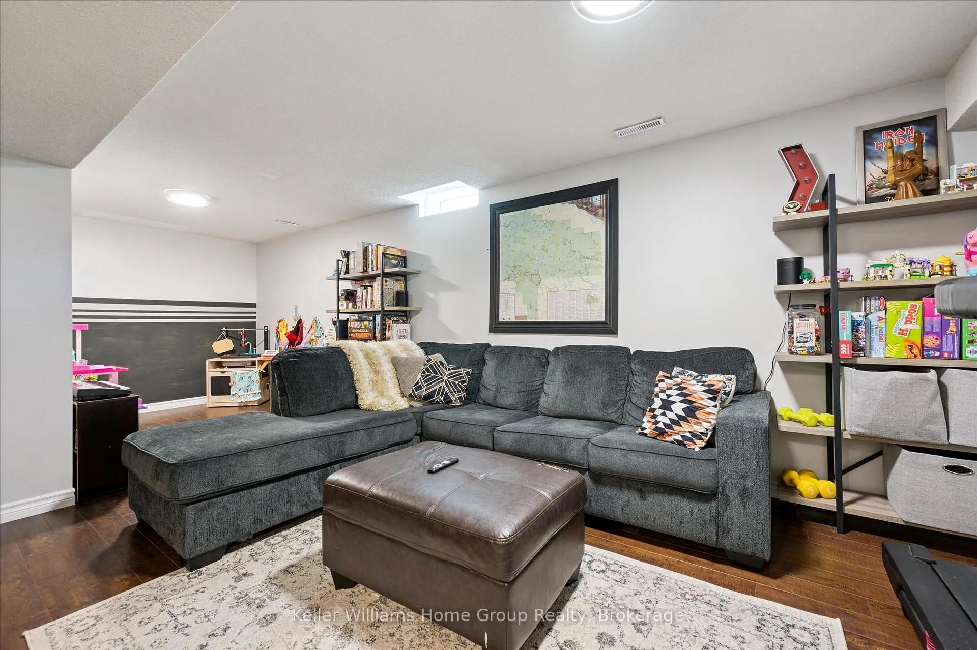 Photo 31 of 209 Elizabeth Crescent, Centre Wellington, Fergus — HOMEH