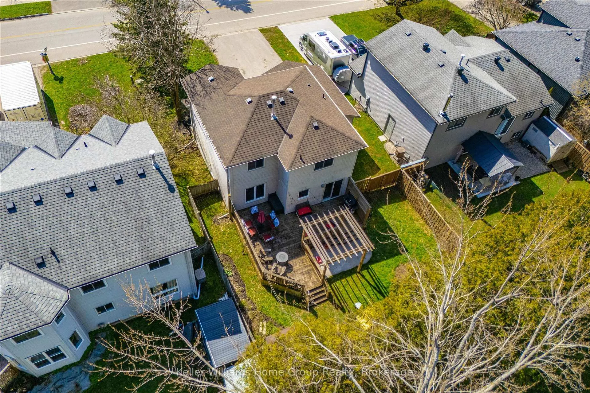 Photo 34 of 209 Elizabeth Crescent, Centre Wellington, Fergus — HOMEH