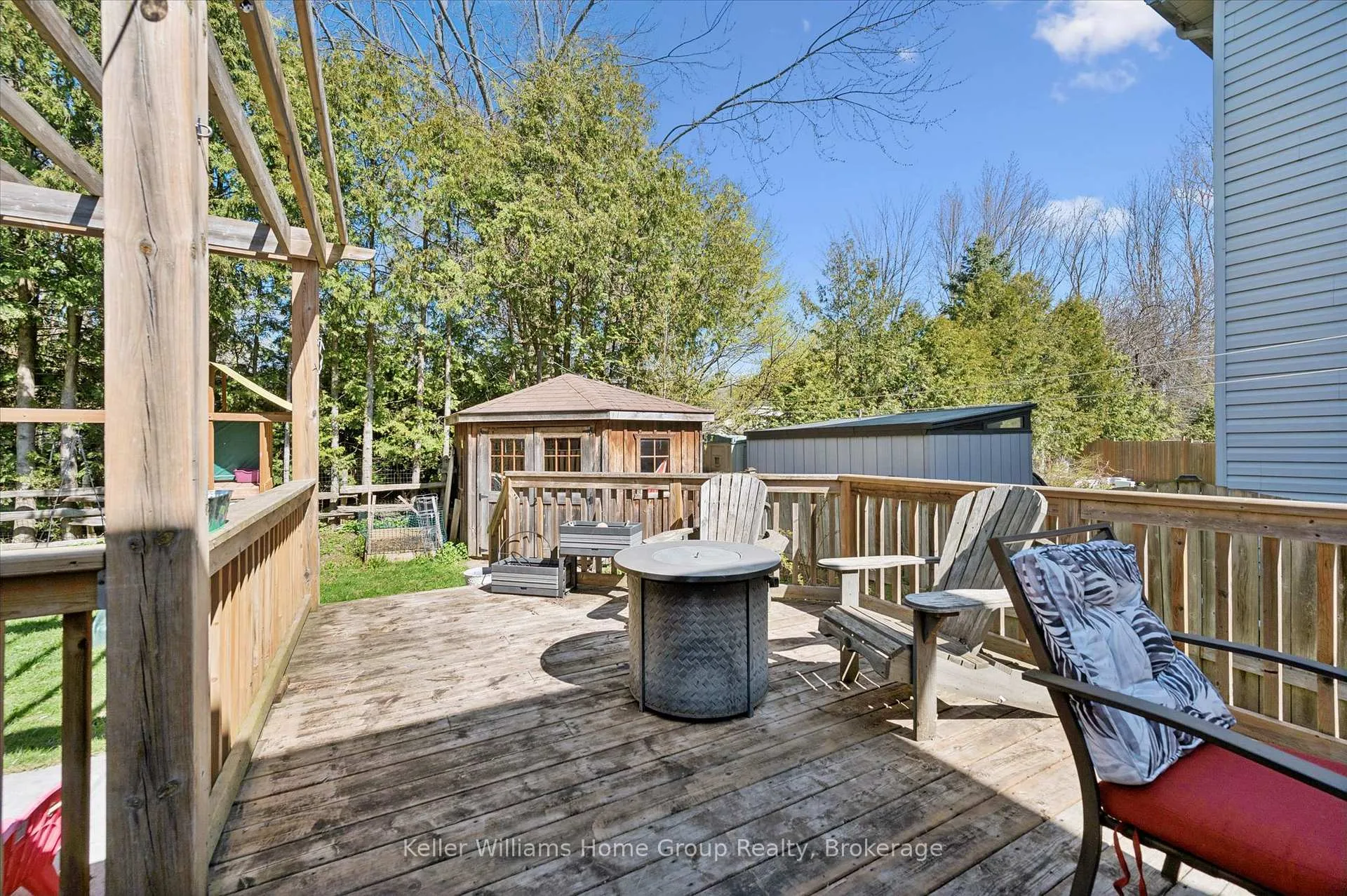Photo 41 of 209 Elizabeth Crescent, Centre Wellington, Fergus — HOMEH