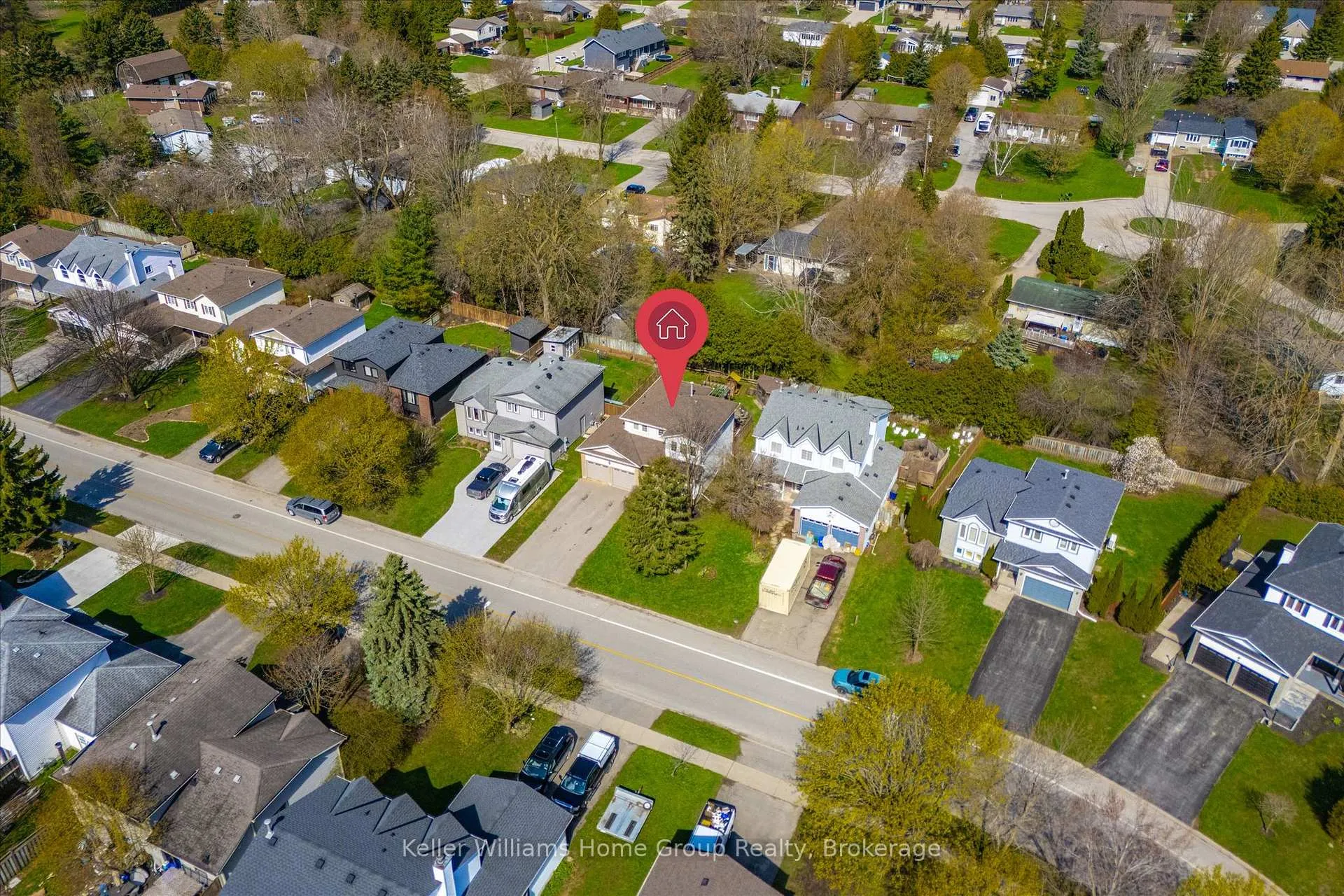 Photo 48 of 209 Elizabeth Crescent, Centre Wellington, Fergus — HOMEH
