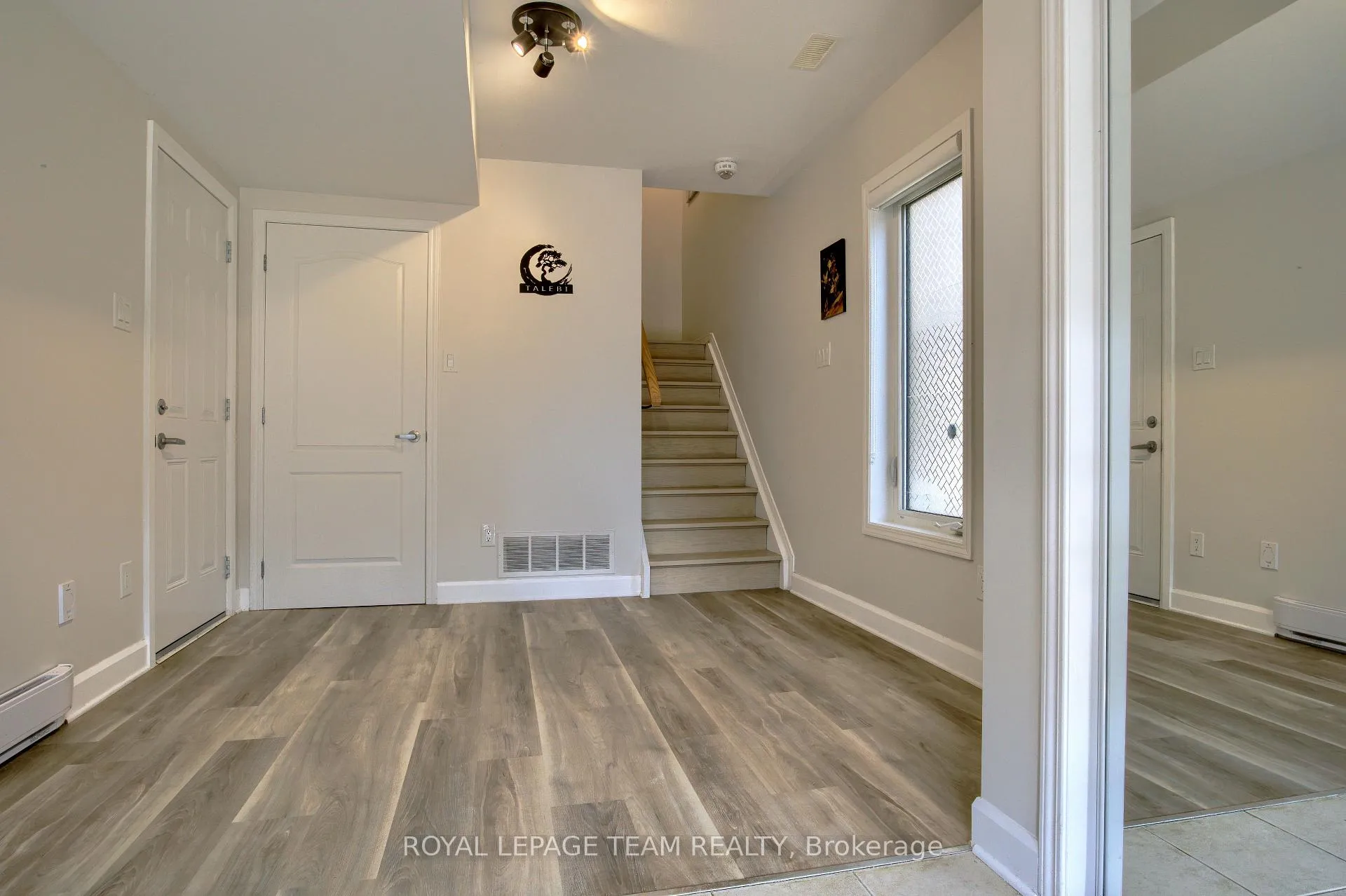 Photo 2 of 855 Element Private, Ottawa, Kanata - Emerald Meadows/Trailwest — HOMEH