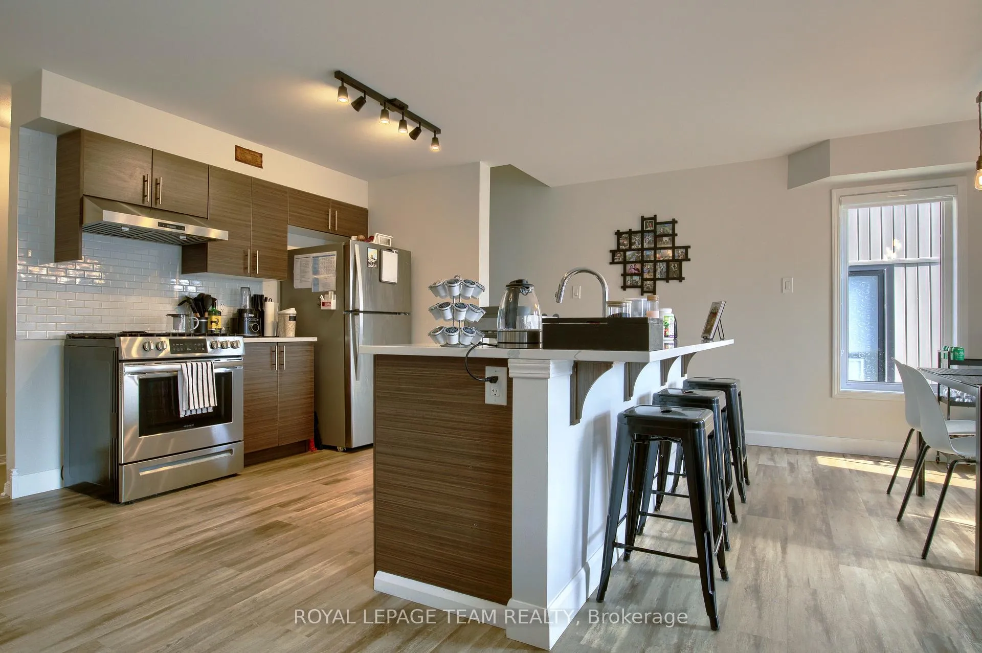 Photo 7 of 855 Element Private, Ottawa, Kanata - Emerald Meadows/Trailwest — HOMEH
