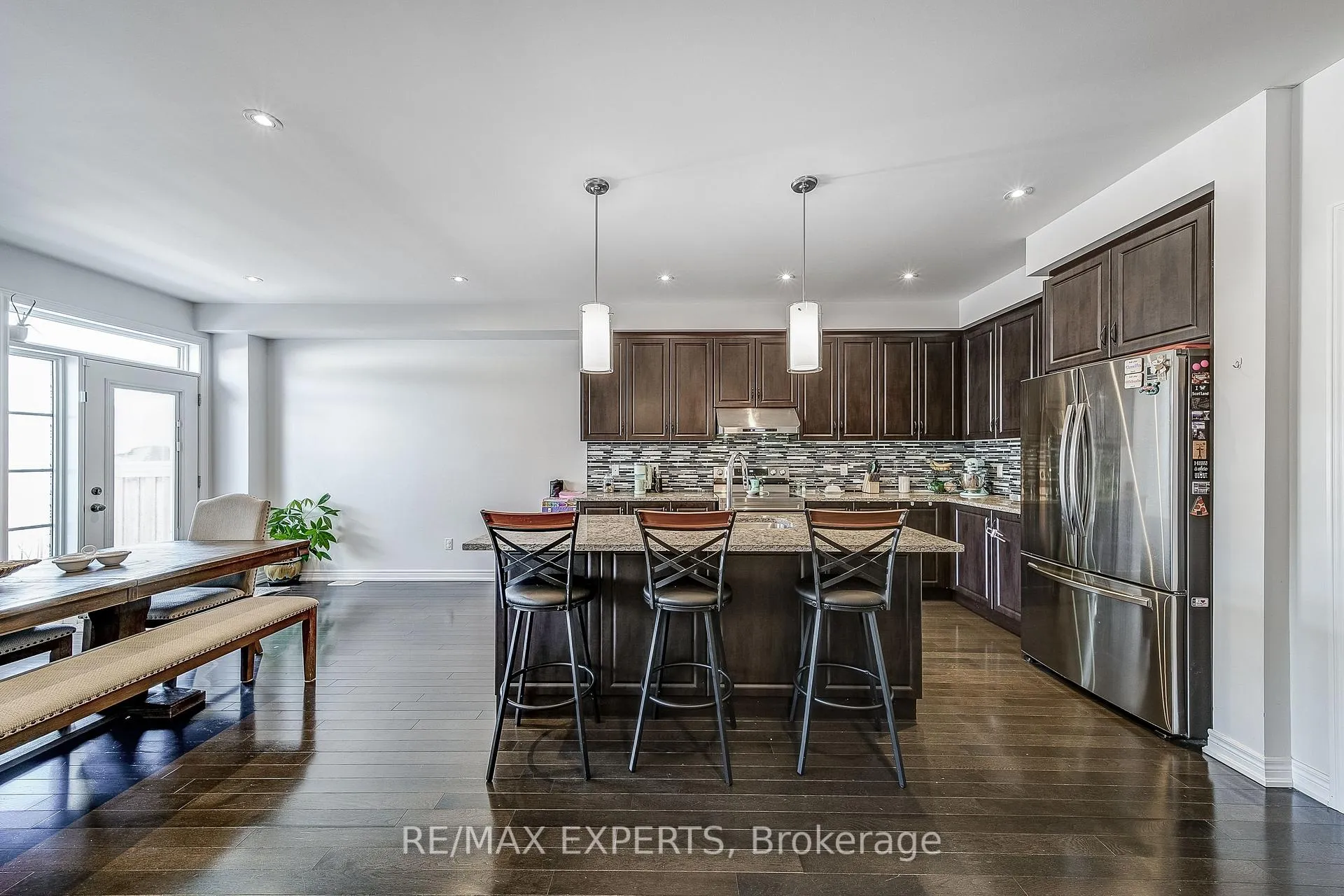 Photo 10 of 60 Humbershed Crescent, Caledon, Bolton West — HOMEH