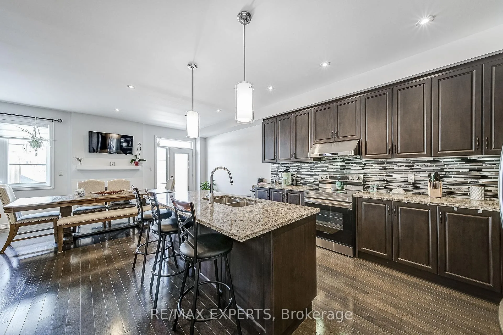 Photo 11 of 60 Humbershed Crescent, Caledon, Bolton West — HOMEH