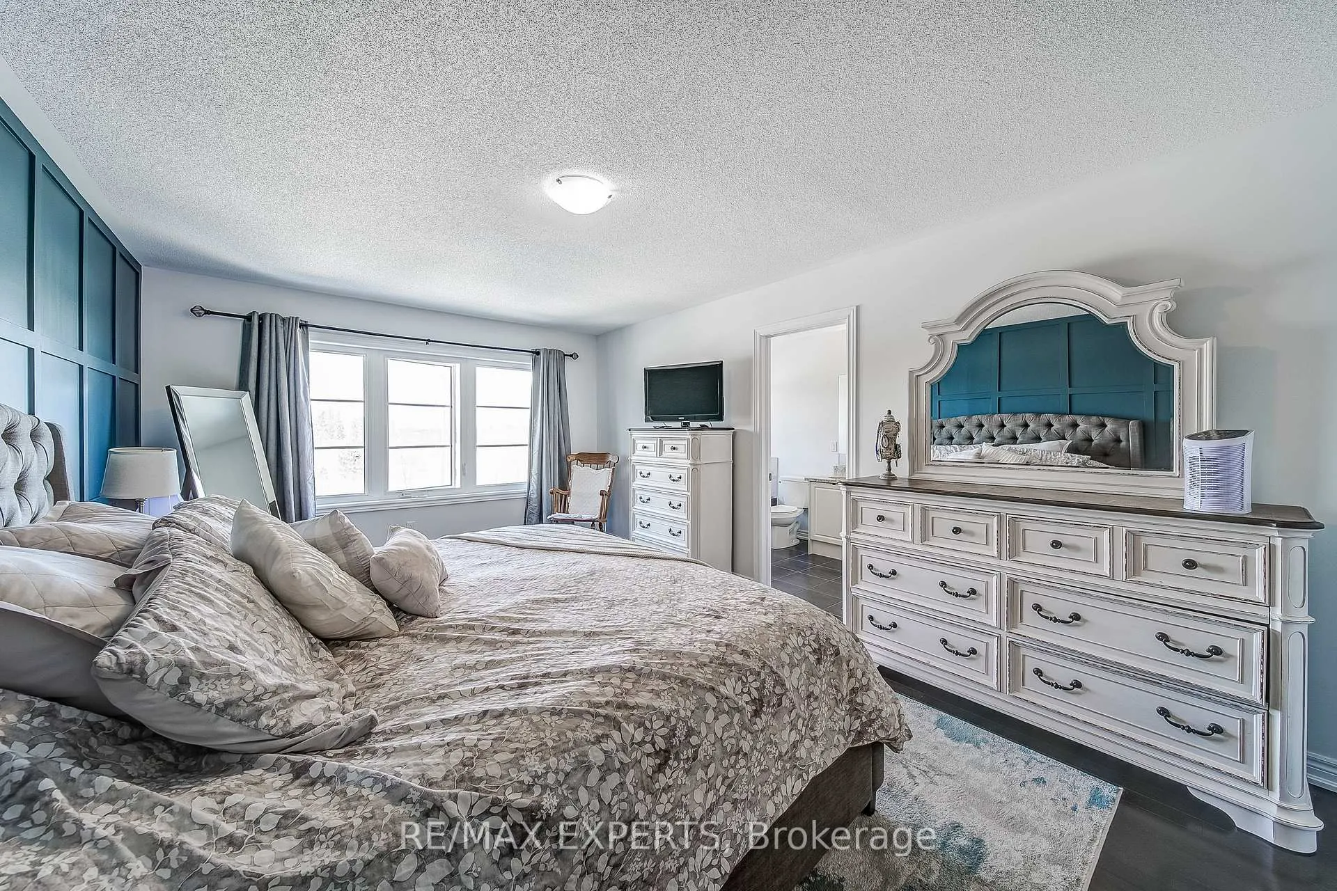 Photo 18 of 60 Humbershed Crescent, Caledon, Bolton West — HOMEH
