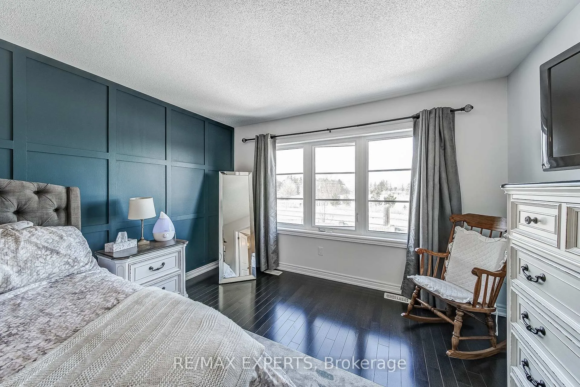 Photo 19 of 60 Humbershed Crescent, Caledon, Bolton West — HOMEH