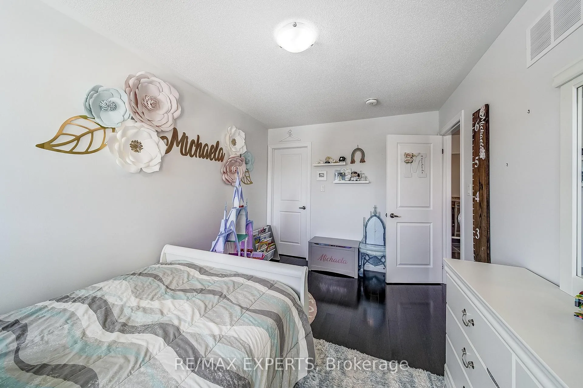 Photo 33 of 60 Humbershed Crescent, Caledon, Bolton West — HOMEH