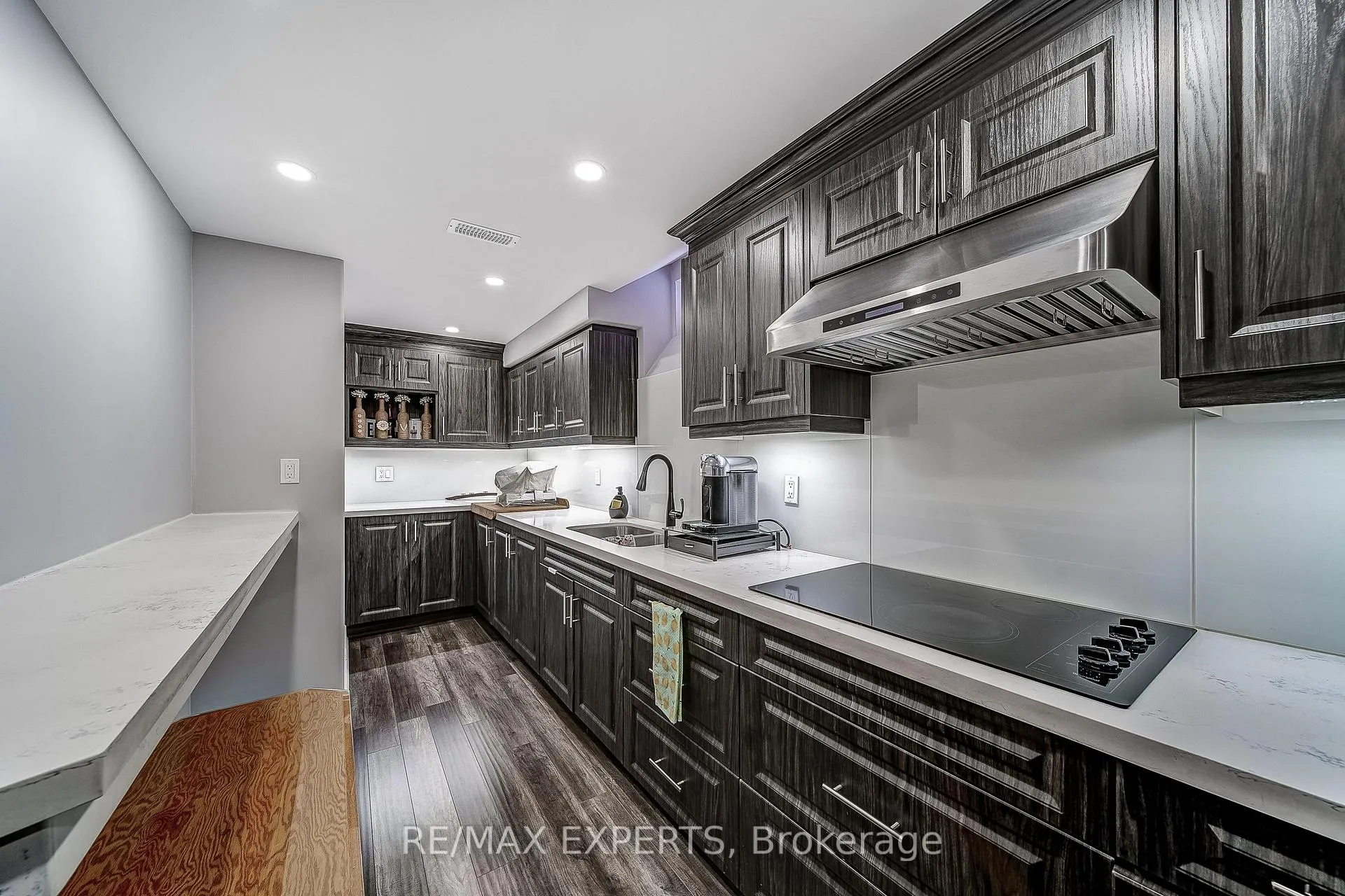 Photo 41 of 60 Humbershed Crescent, Caledon, Bolton West — HOMEH