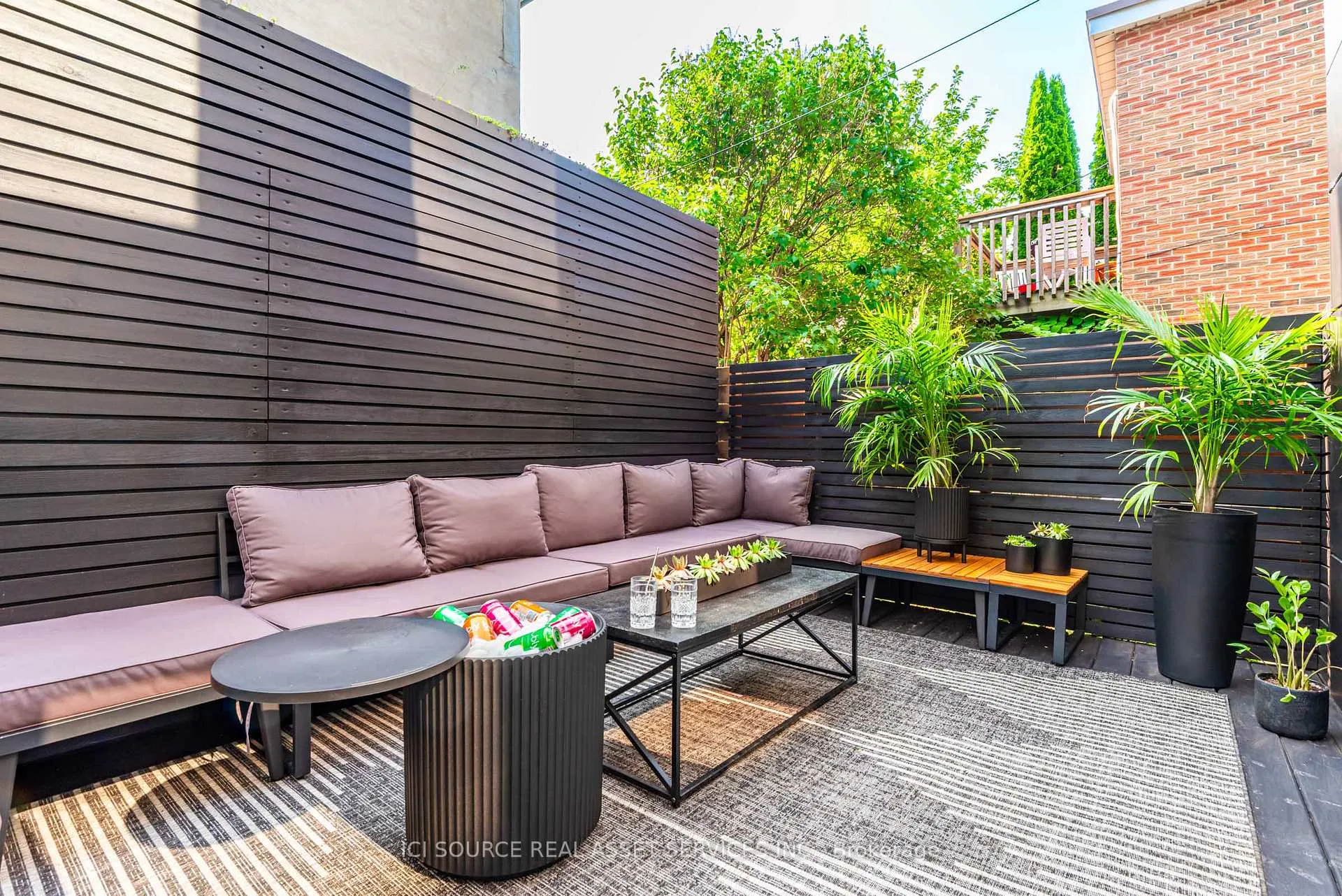 Photo 15 of 44 Massey Street, Toronto, Niagara — HOMEH