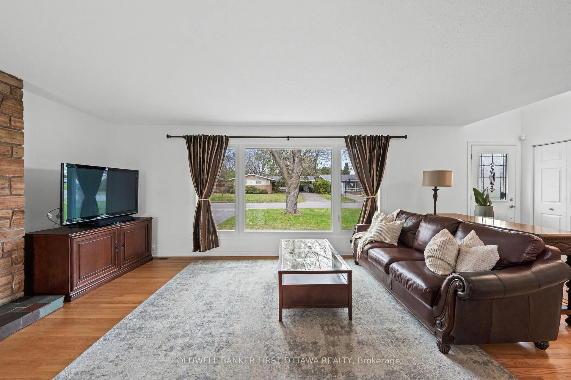 Photo 7 of 18 Tiverton Drive, Ottawa, Borden Farm/Stewart Farm/Carleton Heights/Parkwood Hills — HOMEH