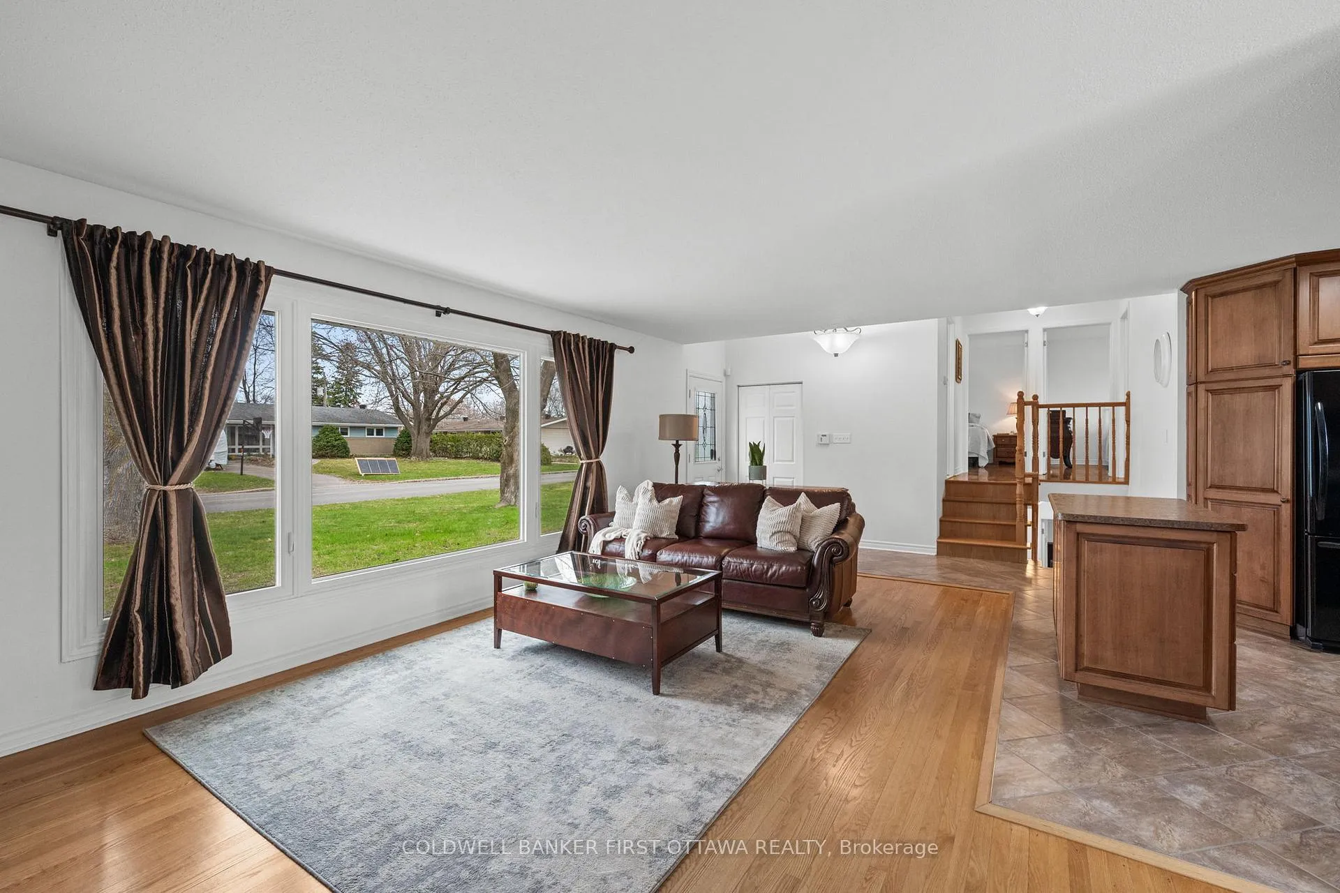 Photo 8 of 18 Tiverton Drive, Ottawa, Borden Farm/Stewart Farm/Carleton Heights/Parkwood Hills — HOMEH