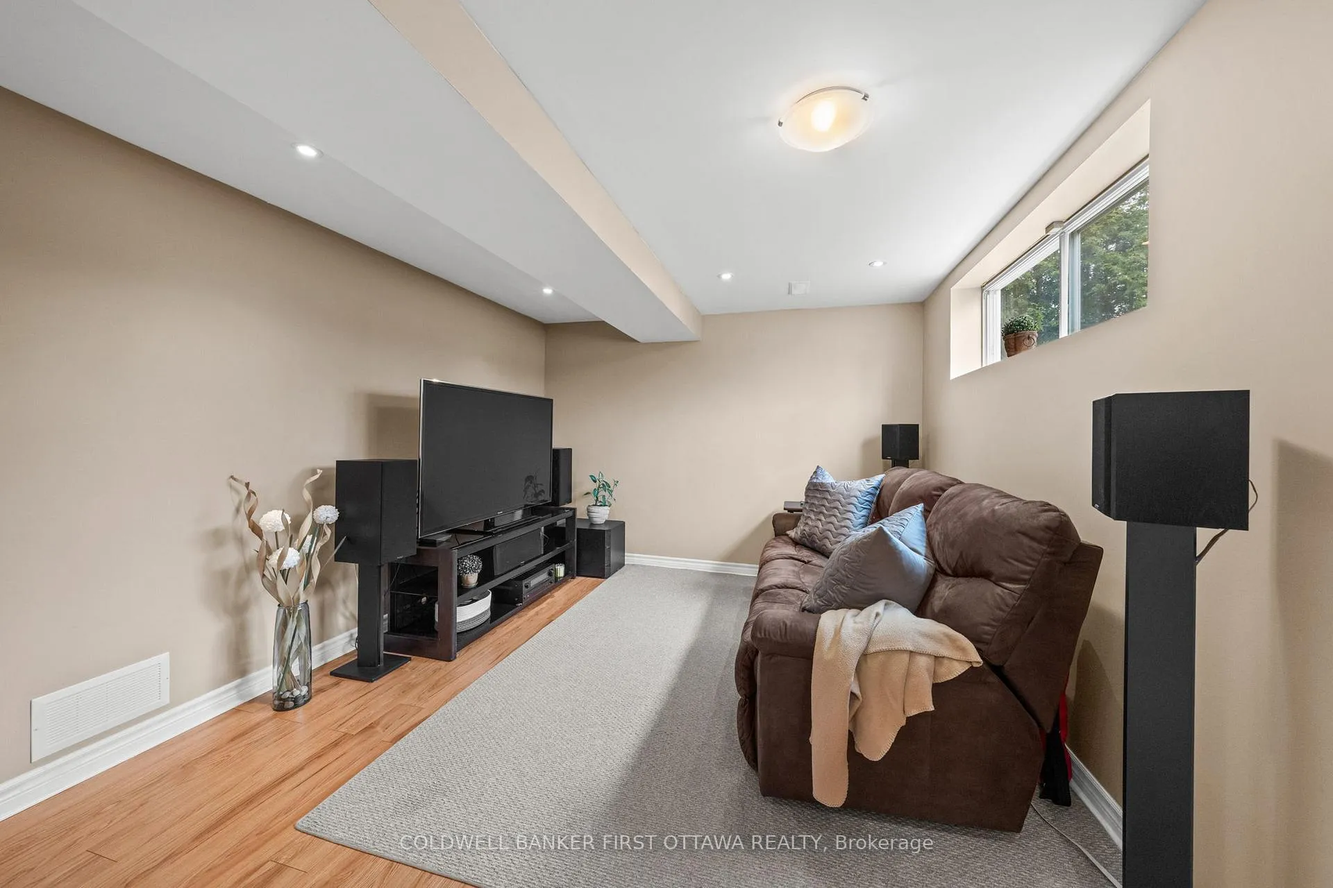 Photo 28 of 18 Tiverton Drive, Ottawa, Borden Farm/Stewart Farm/Carleton Heights/Parkwood Hills — HOMEH