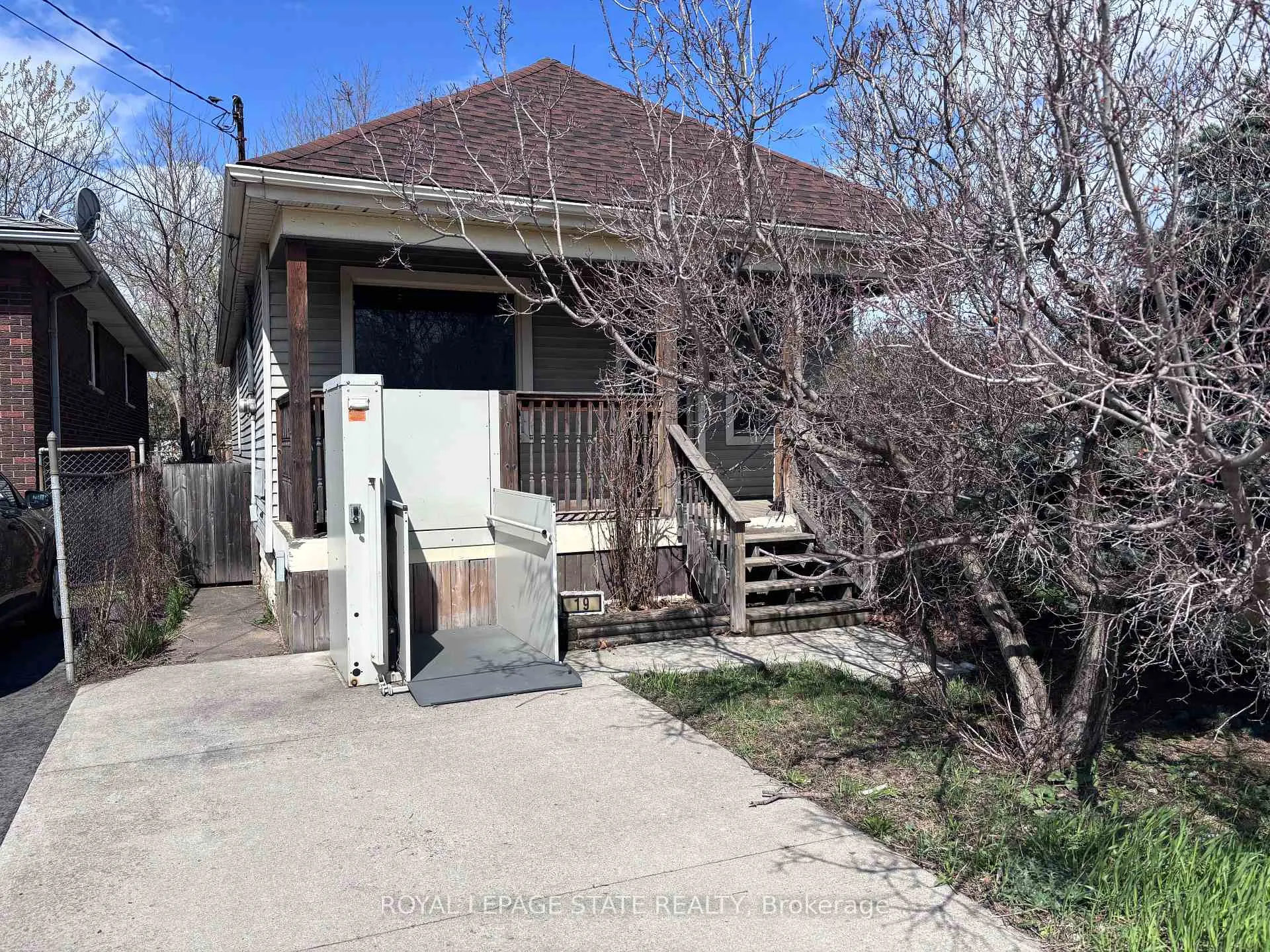 Photo 1 of 19 Benson Avenue, Hamilton, Industrial Sector — HOMEH