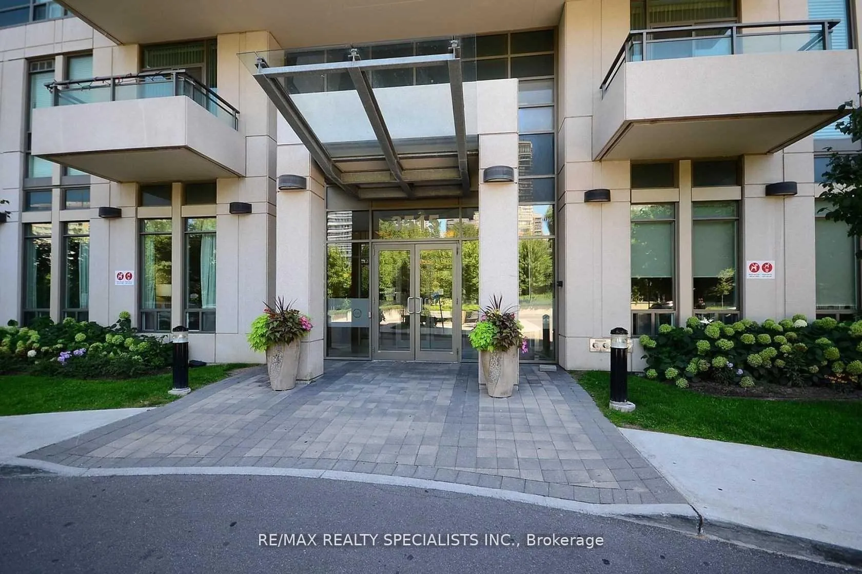 Photo 6 of Unit 2608, 3515 Kariya Drive, Mississauga, City Centre — HOMEH
