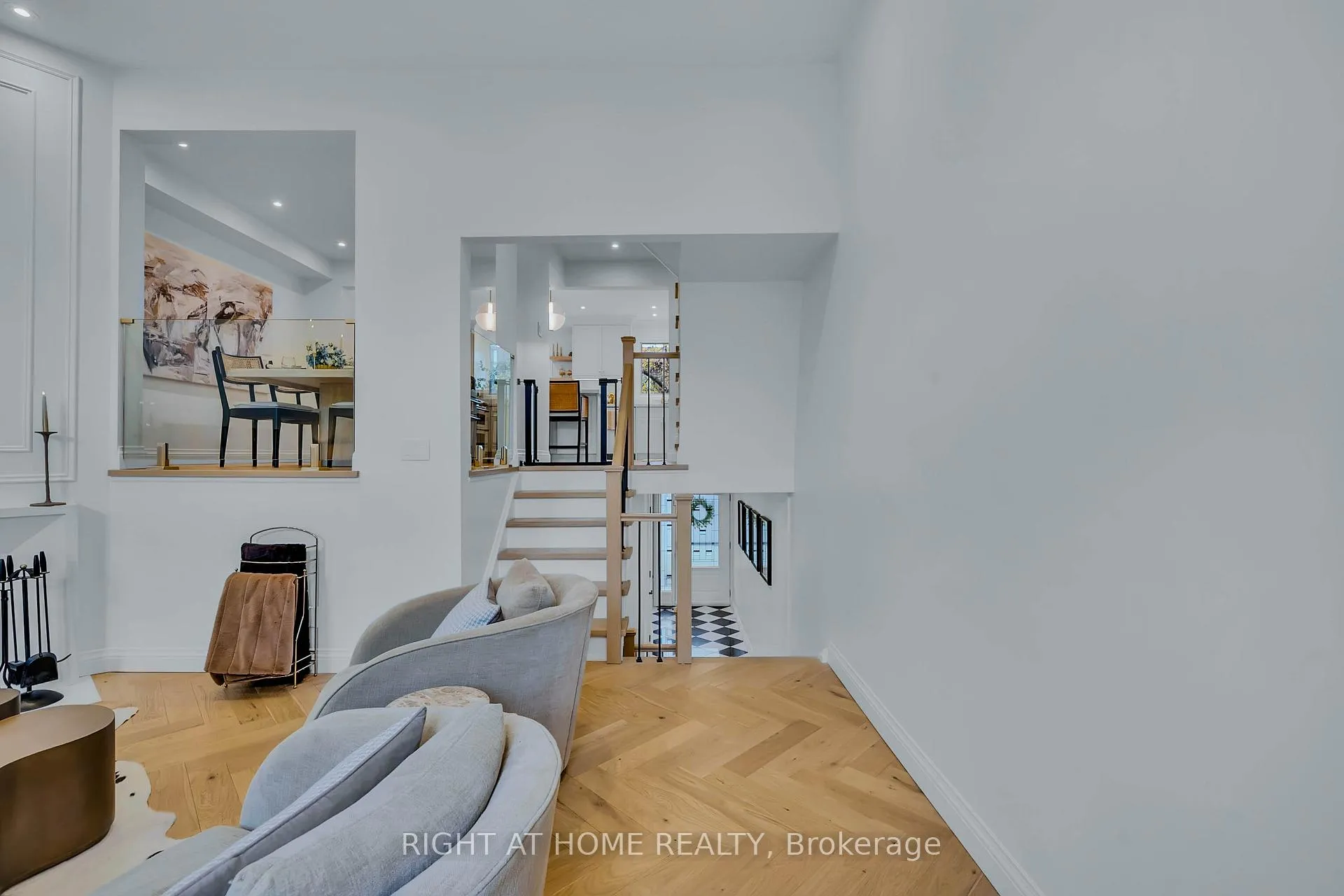 Photo 8 of Unit 43, 4165 Fieldgate Drive, Mississauga, Rathwood — HOMEH