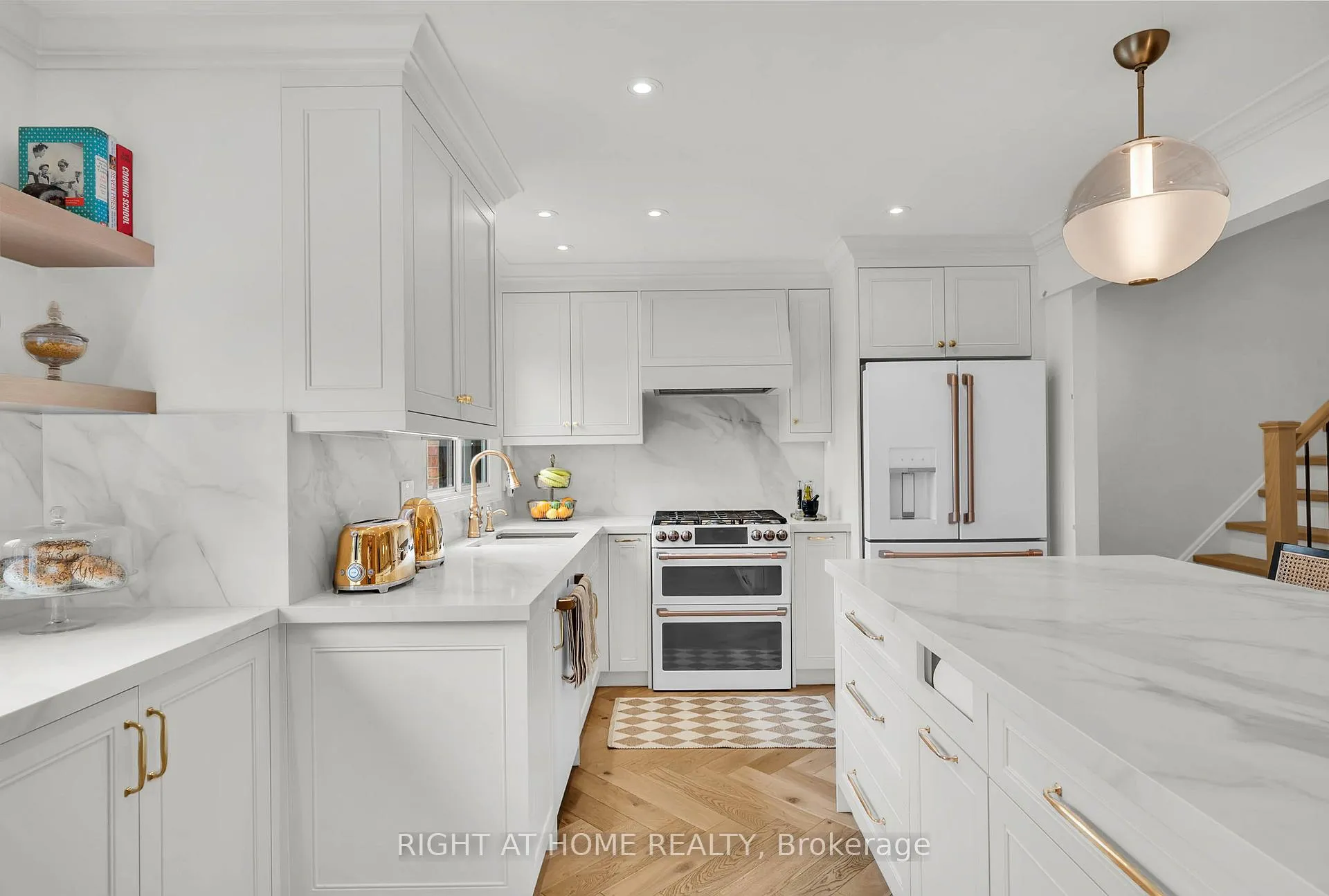 Photo 15 of Unit 43, 4165 Fieldgate Drive, Mississauga, Rathwood — HOMEH