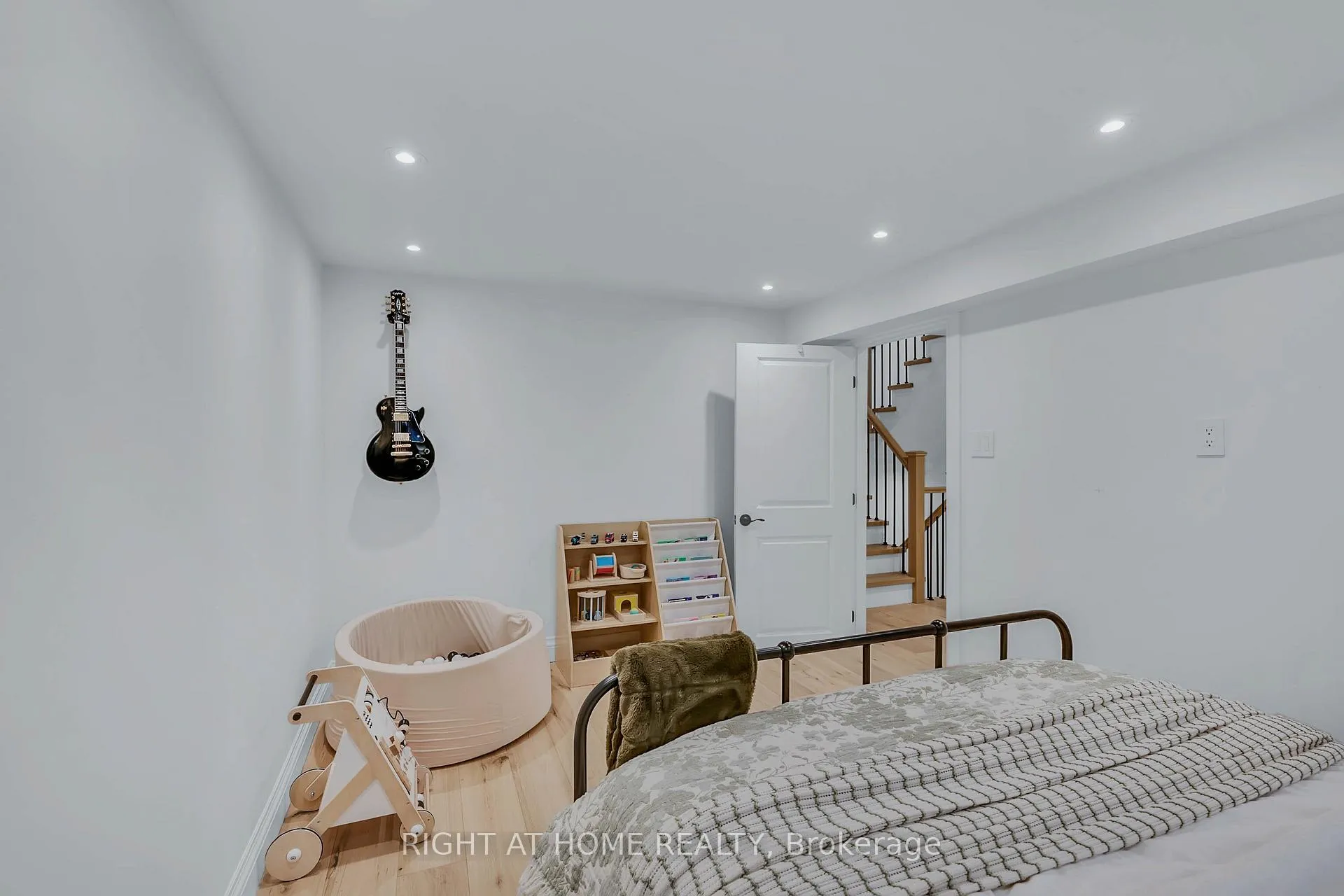 Photo 35 of Unit 43, 4165 Fieldgate Drive, Mississauga, Rathwood — HOMEH