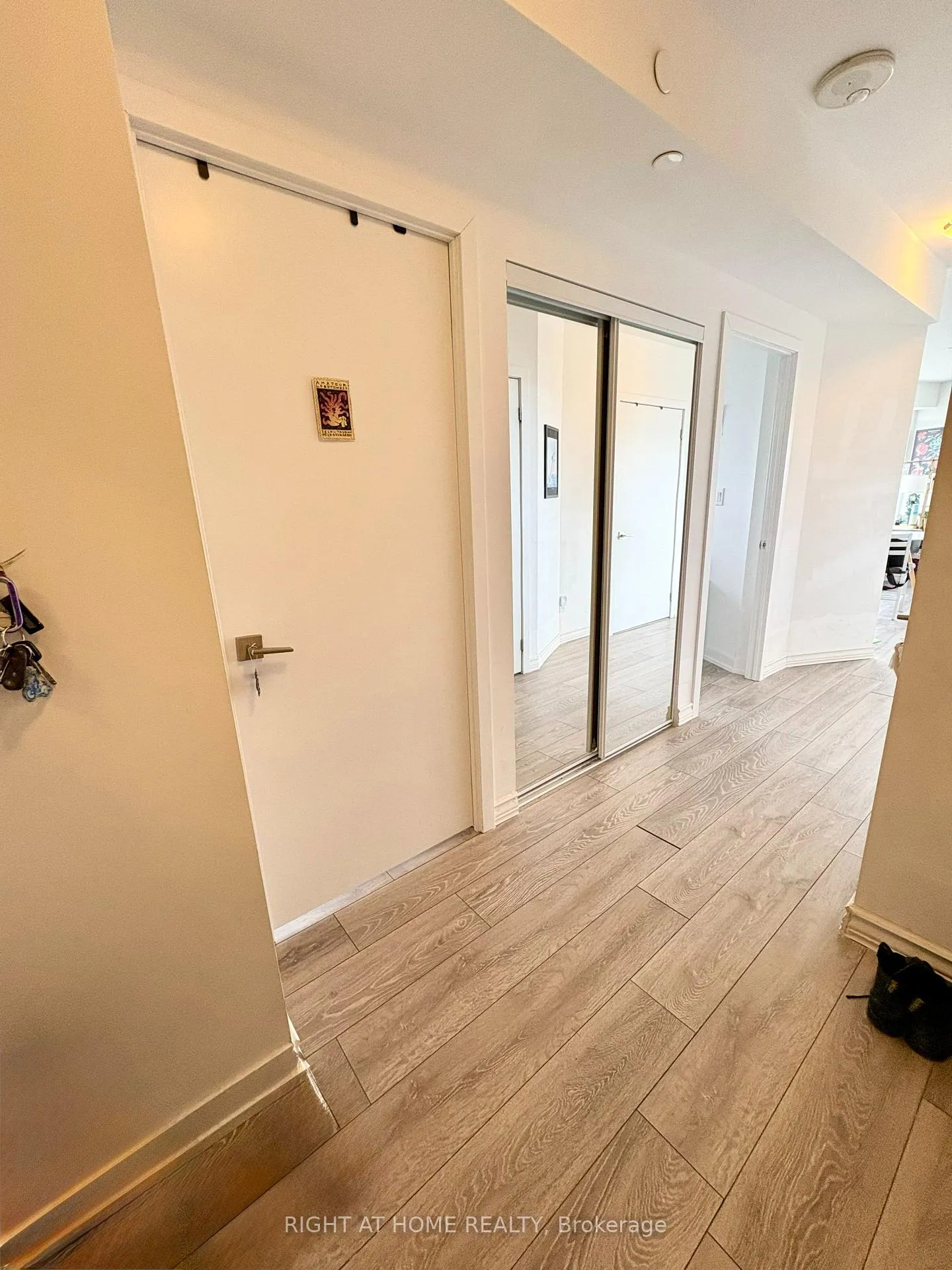 Photo 5 of Unit 1408, 159 Wellesley Street E, Toronto, Cabbagetown-South St. James Town — HOMEH