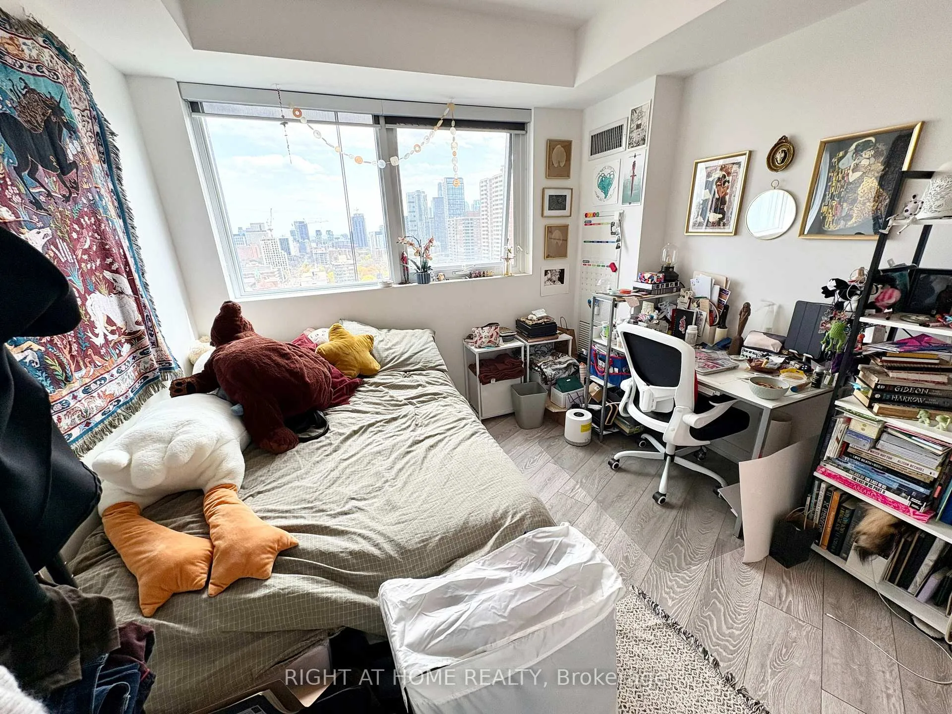 Photo 8 of Unit 1408, 159 Wellesley Street E, Toronto, Cabbagetown-South St. James Town — HOMEH