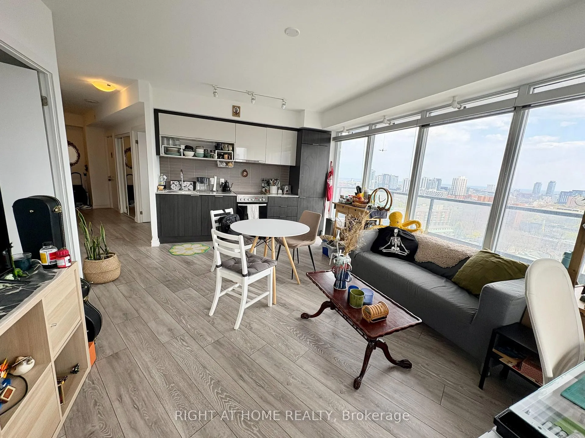 Photo 18 of Unit 1408, 159 Wellesley Street E, Toronto, Cabbagetown-South St. James Town — HOMEH
