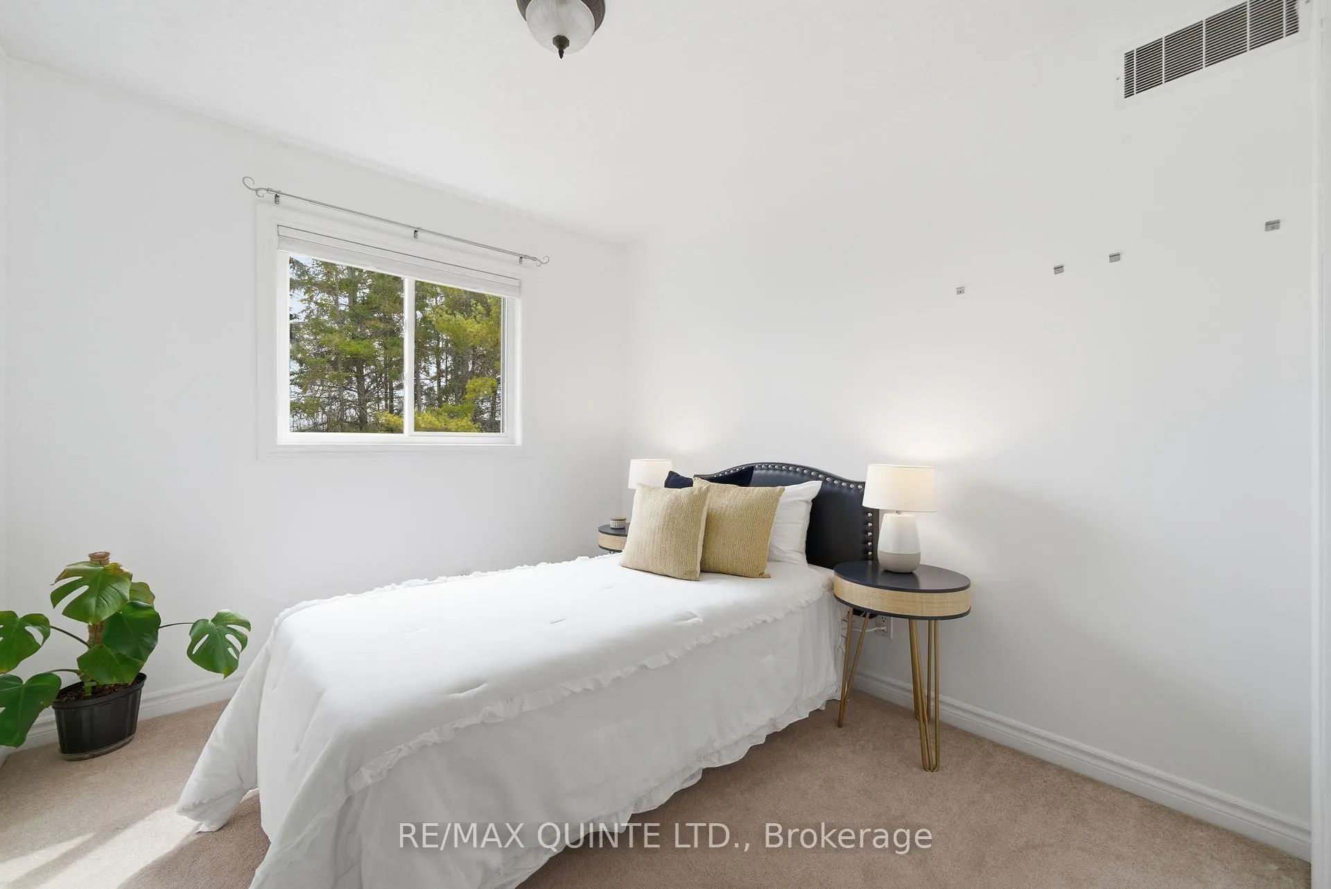 Photo 25 of 75 Huffman Road, Quinte West, Frankford Ward — HOMEH