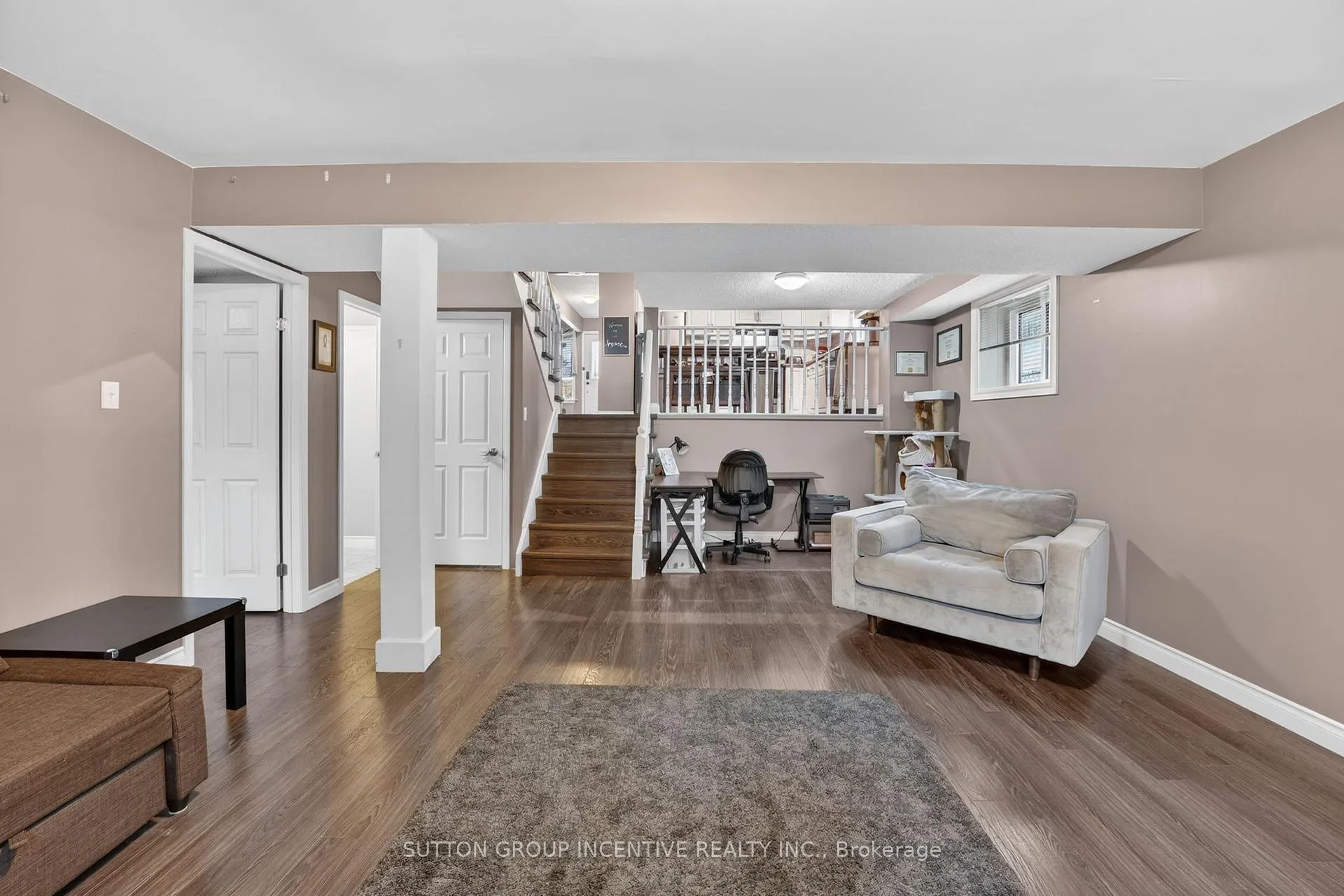 Photo 43 of 20 Broadfoot Road, Barrie, Letitia Heights — HOMEH