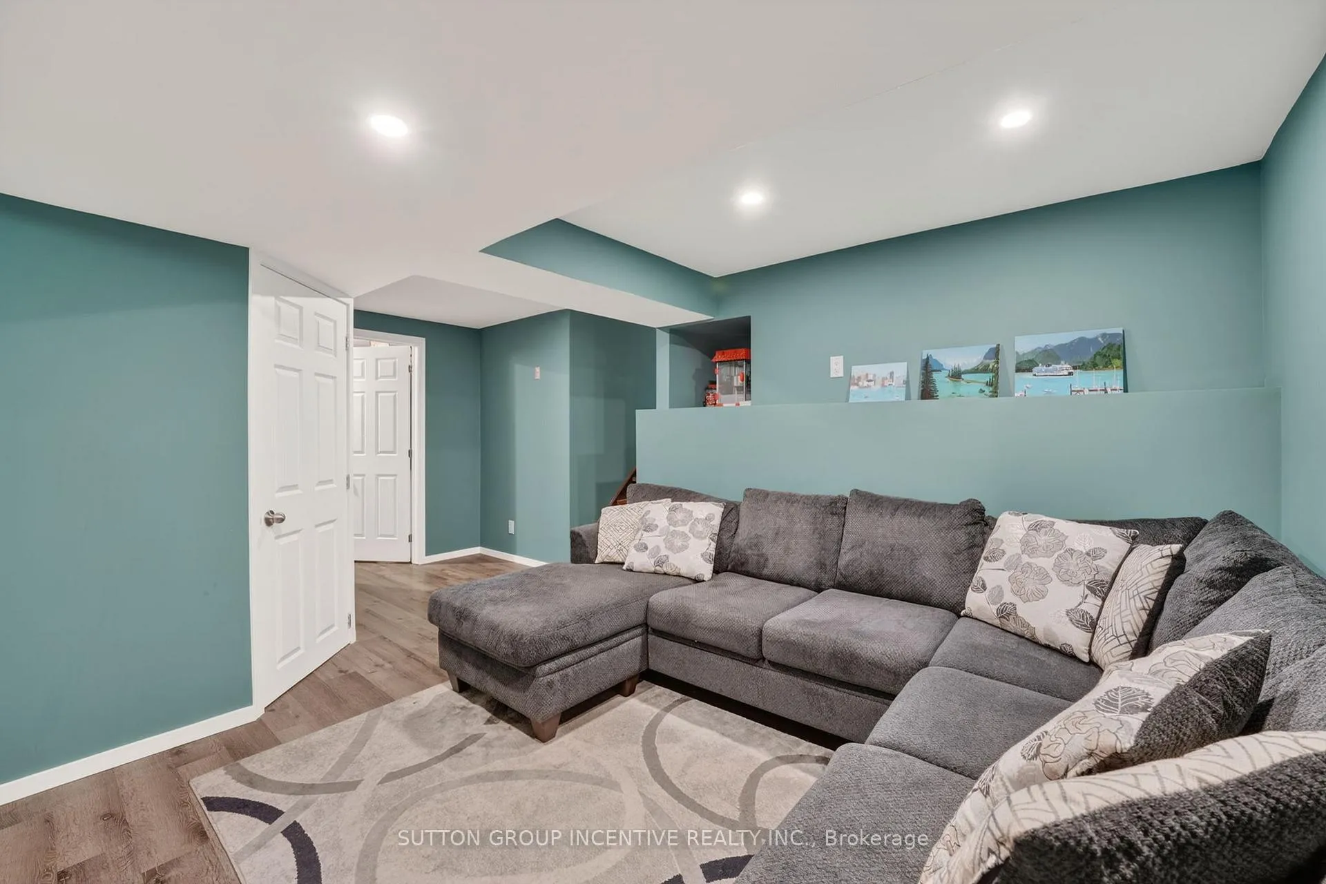 Photo 49 of 20 Broadfoot Road, Barrie, Letitia Heights — HOMEH