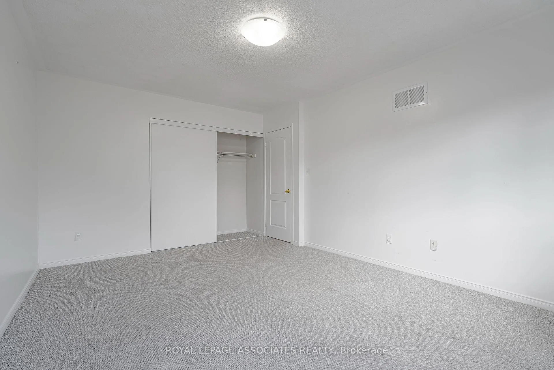 Photo 12 of 25 Cranston Avenue, Ajax, Northeast Ajax — HOMEH