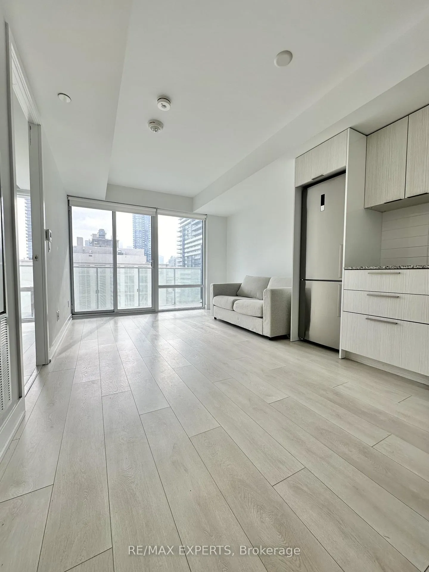 Photo 2 of Unit 1310, 501 Yonge Street, Toronto, Church-Yonge Corridor — HOMEH