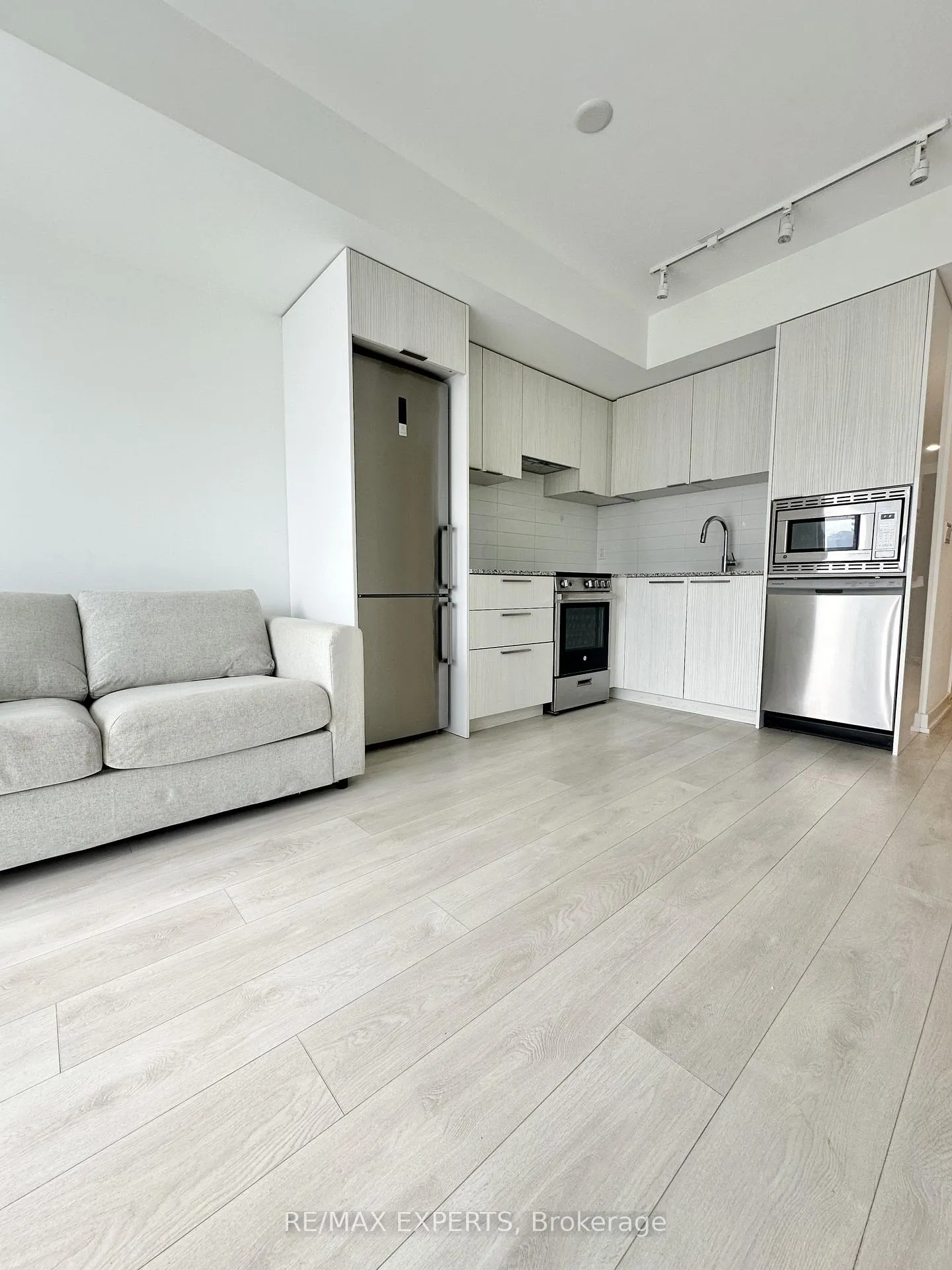 Photo 3 of Unit 1310, 501 Yonge Street, Toronto, Church-Yonge Corridor — HOMEH