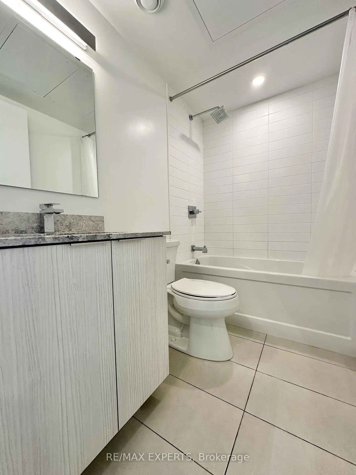 Photo 5 of Unit 1310, 501 Yonge Street, Toronto, Church-Yonge Corridor — HOMEH