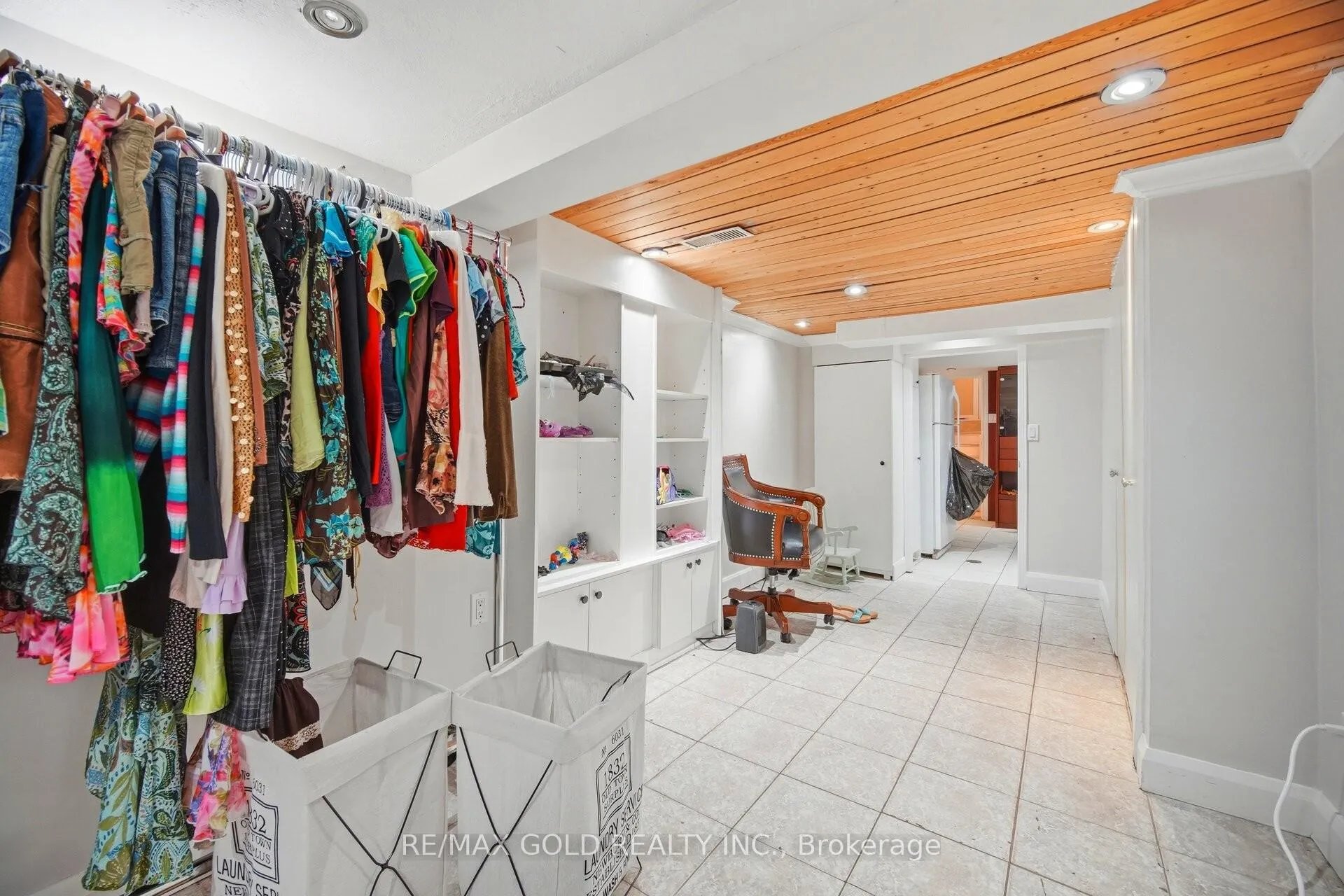 Photo 14 of 27 Aileen Avenue, Toronto, Keelesdale-Eglinton West — HOMEH