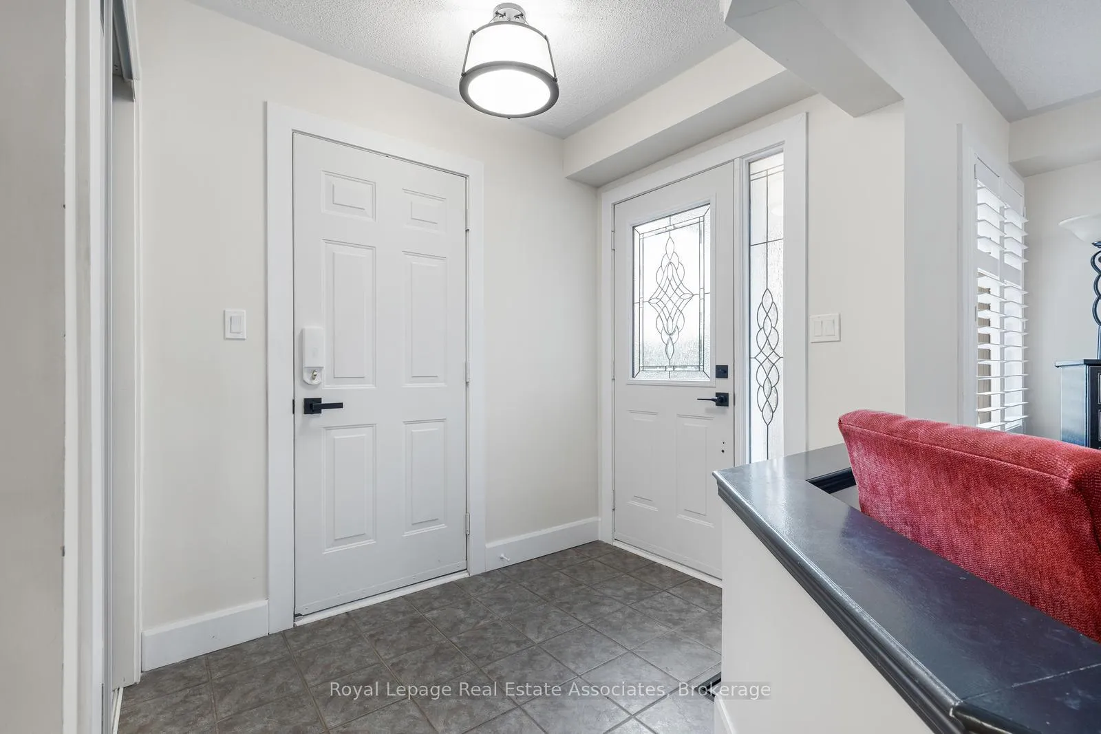 Photo 12 of 1818 Bridlington Court, Mississauga, Meadowvale Village — HOMEH