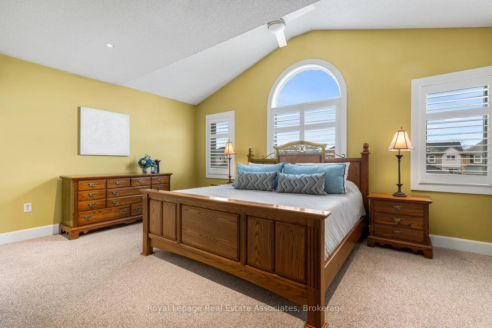 Photo 21 of 1818 Bridlington Court, Mississauga, Meadowvale Village — HOMEH