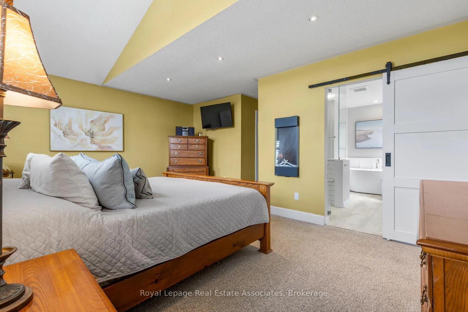 Photo 23 of 1818 Bridlington Court, Mississauga, Meadowvale Village — HOMEH