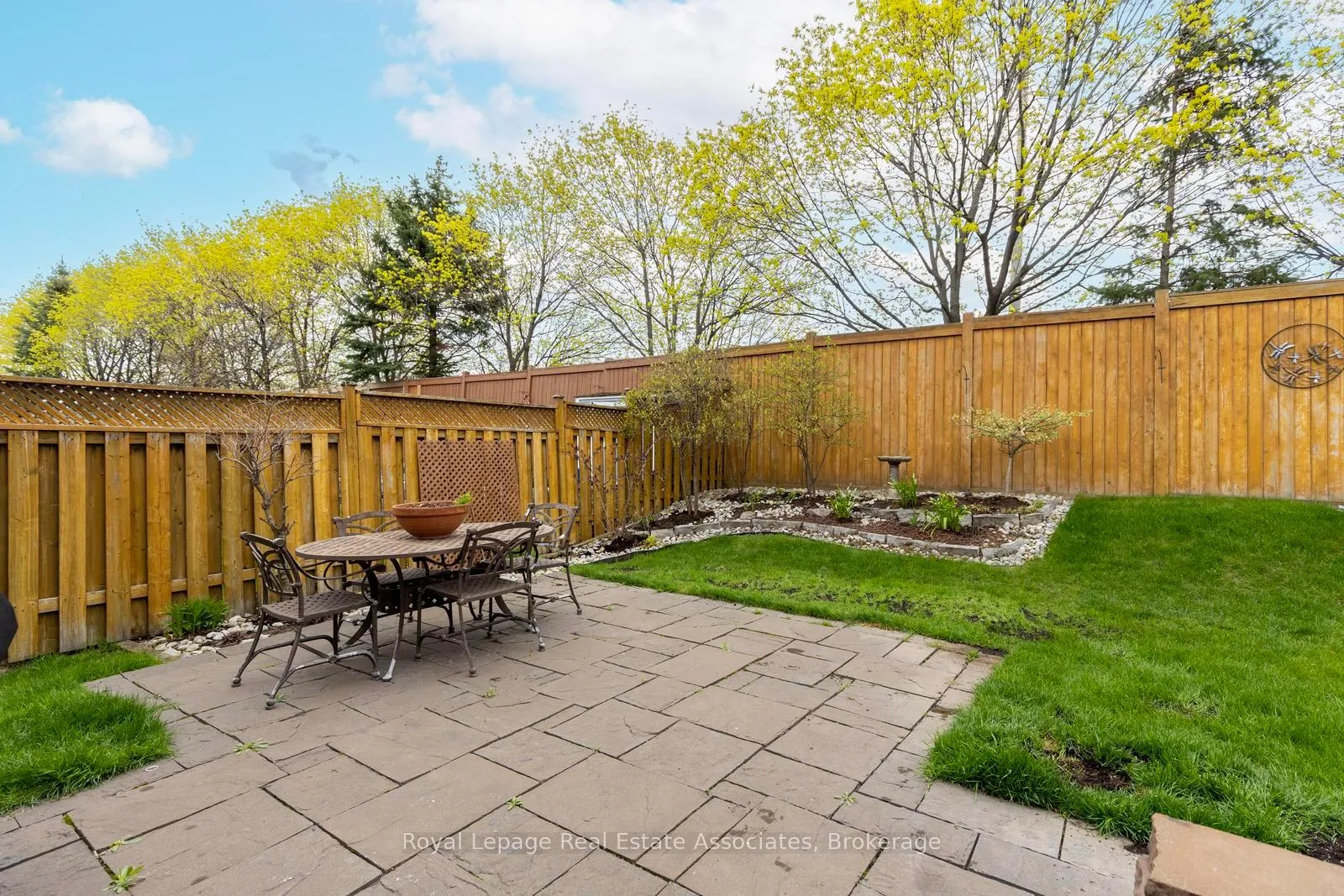 Photo 40 of 1818 Bridlington Court, Mississauga, Meadowvale Village — HOMEH