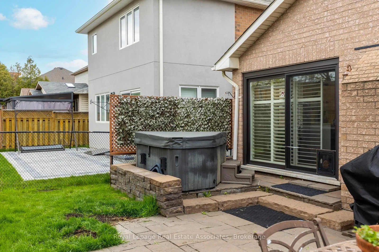 Photo 42 of 1818 Bridlington Court, Mississauga, Meadowvale Village — HOMEH