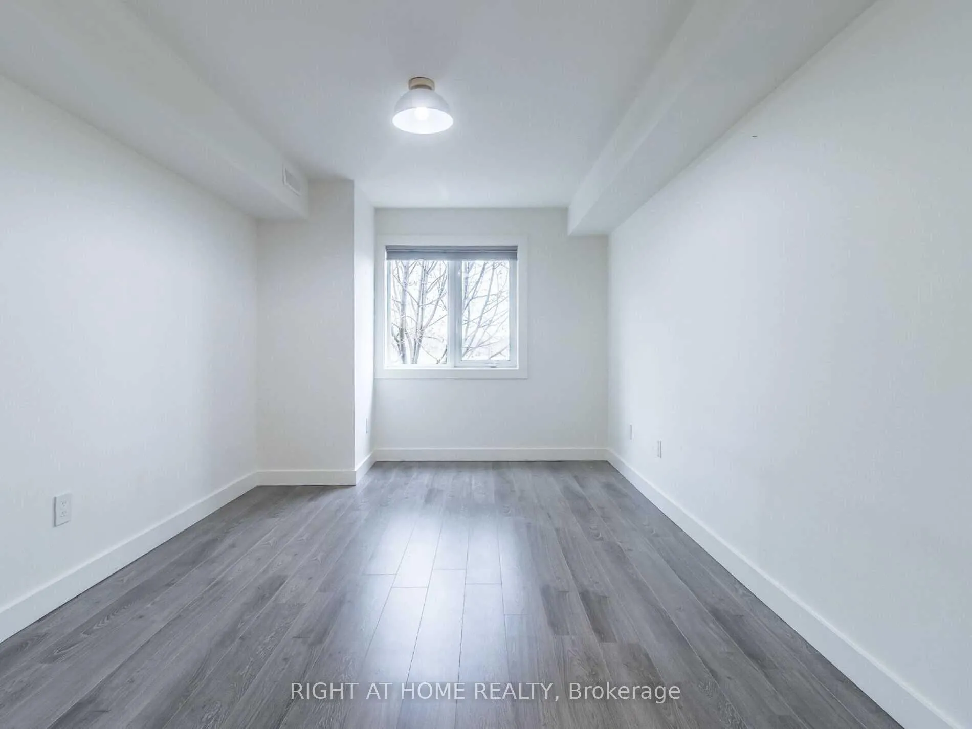 Photo 19 of Unit 215, 101 Bristol Road E, Mississauga, Hurontario — HOMEH