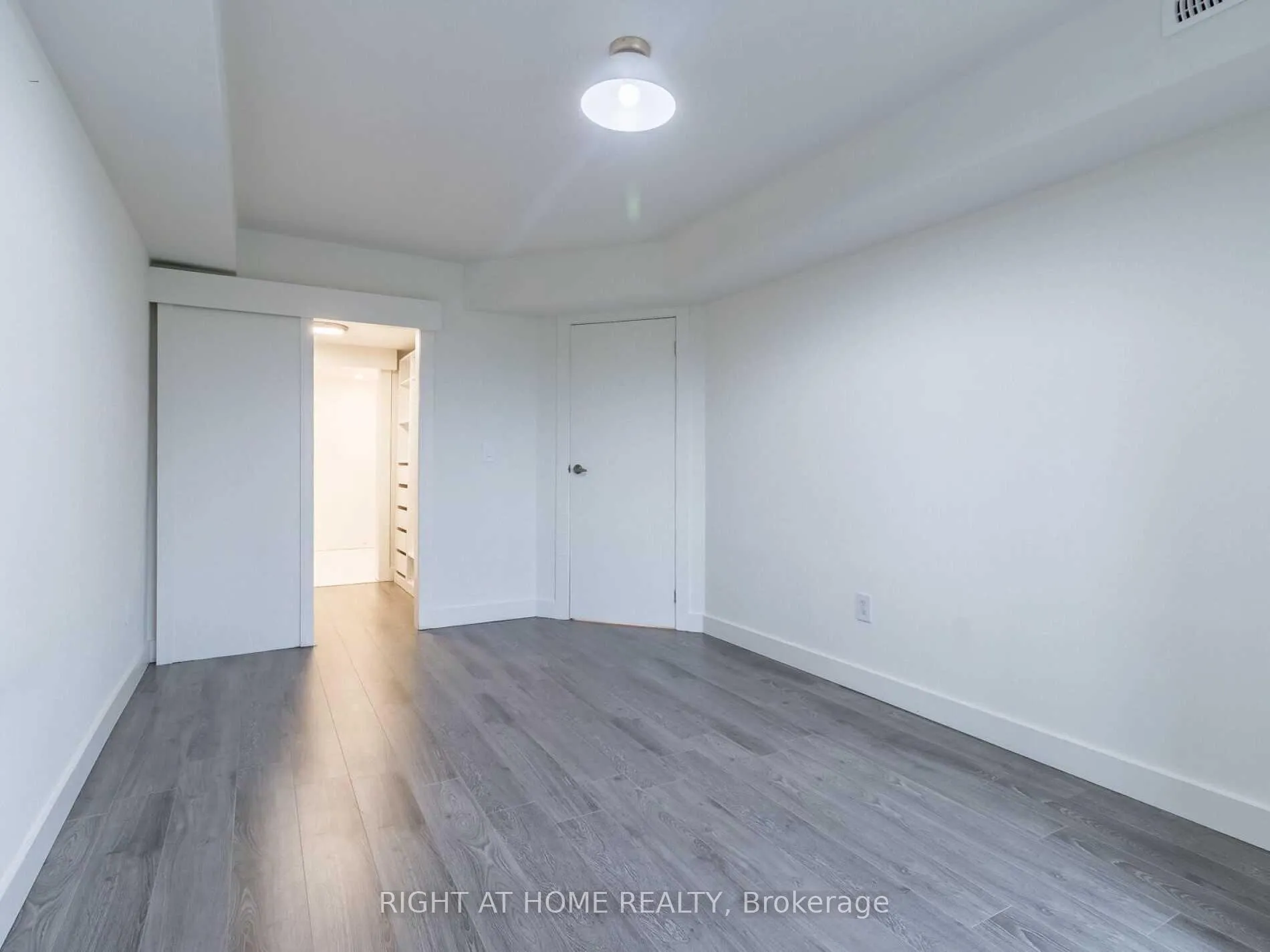 Photo 20 of Unit 215, 101 Bristol Road E, Mississauga, Hurontario — HOMEH