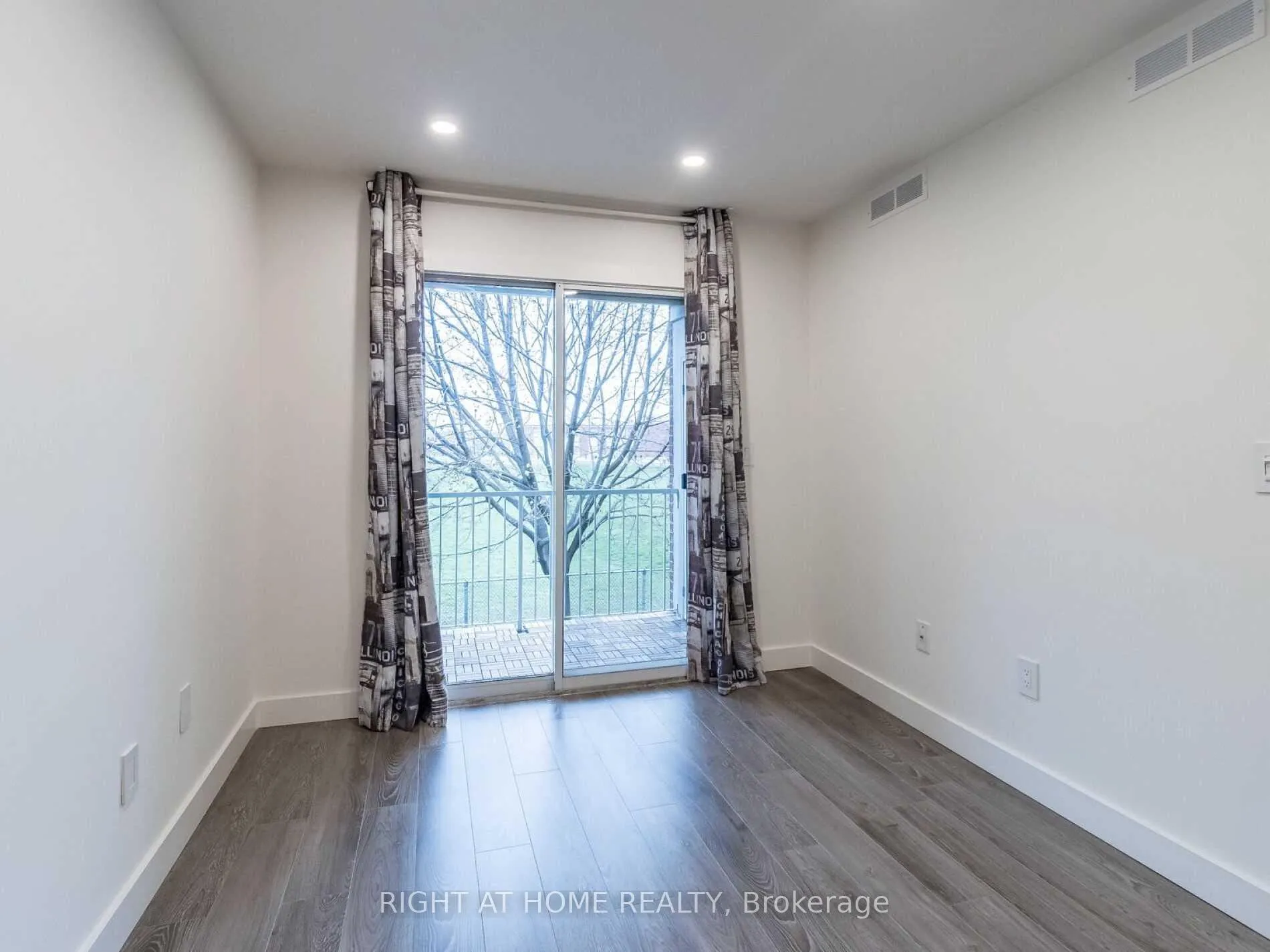 Photo 22 of Unit 215, 101 Bristol Road E, Mississauga, Hurontario — HOMEH