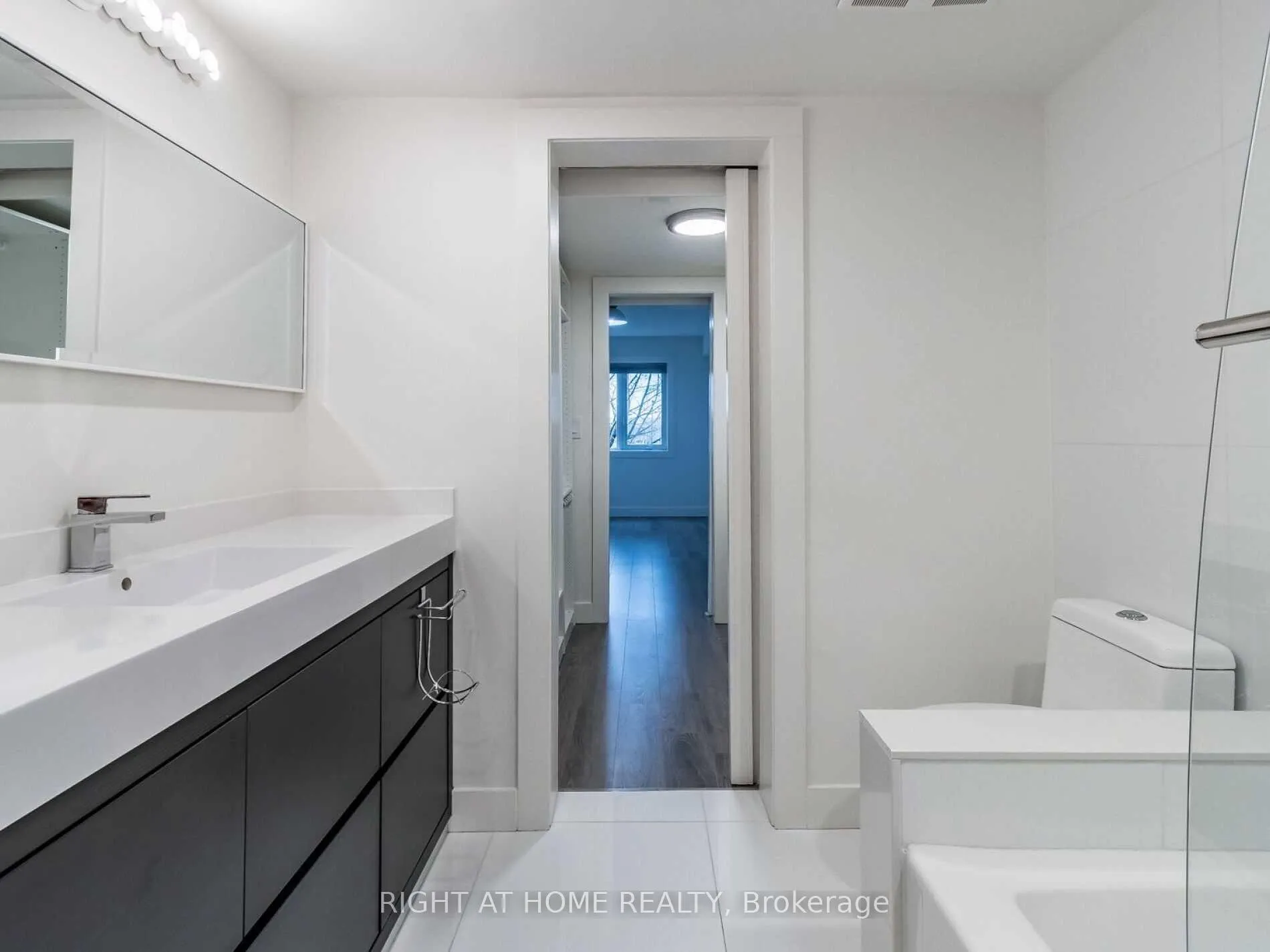 Photo 26 of Unit 215, 101 Bristol Road E, Mississauga, Hurontario — HOMEH