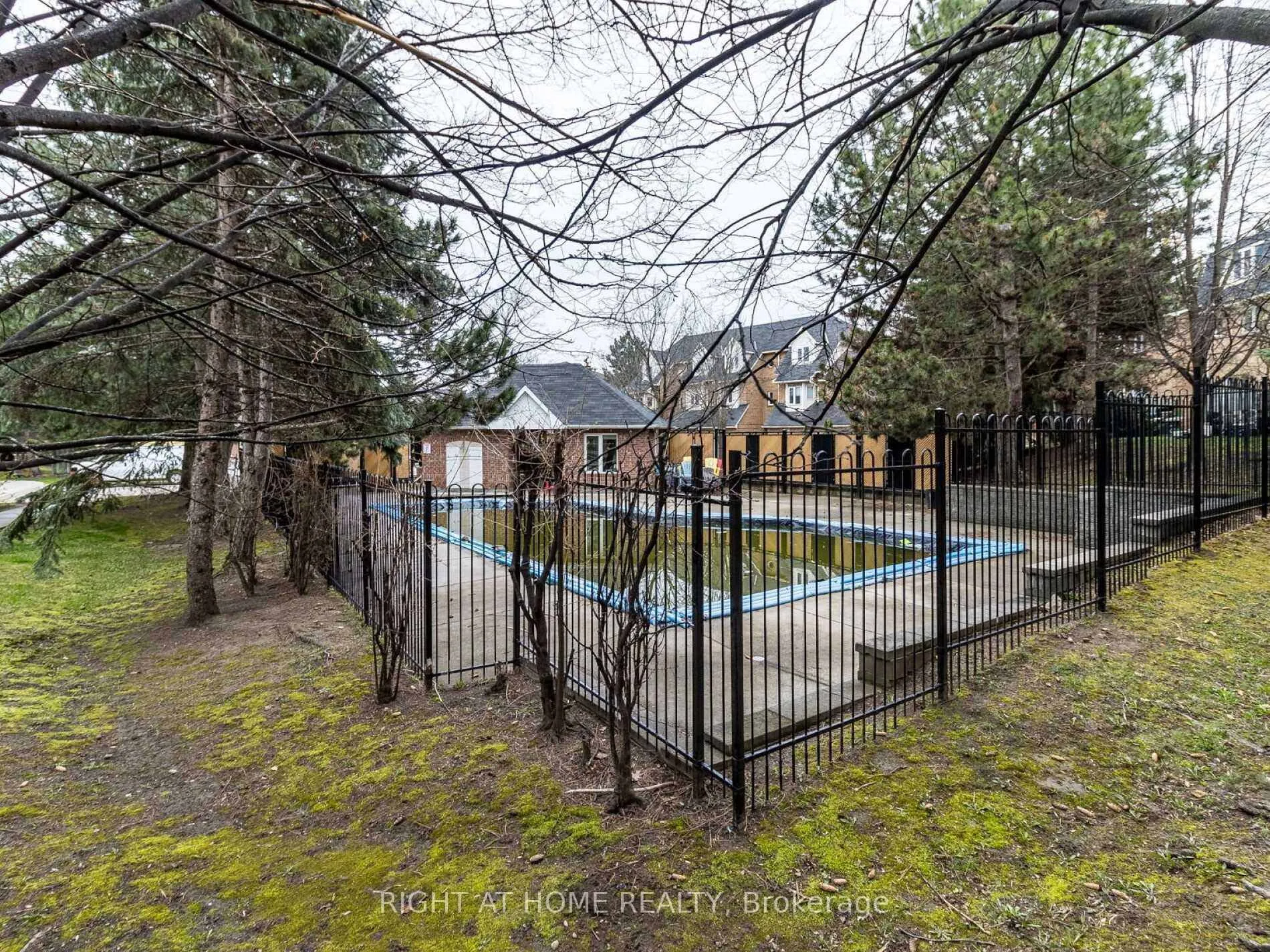 Photo 36 of Unit 215, 101 Bristol Road E, Mississauga, Hurontario — HOMEH