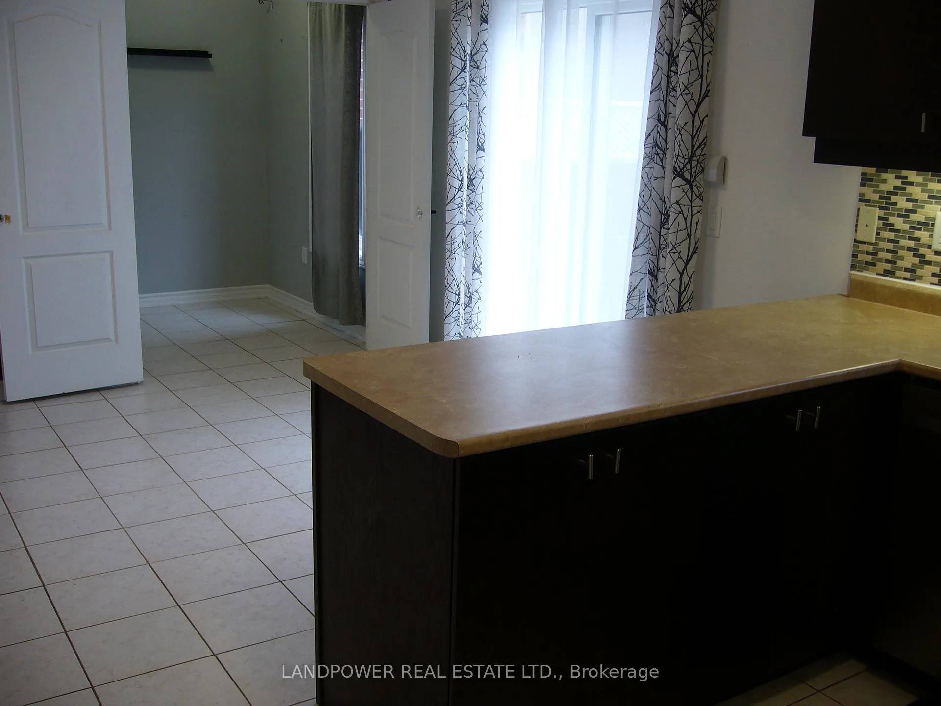 Photo 8 of 24 Hammersly Boulevard, Markham, Wismer — HOMEH