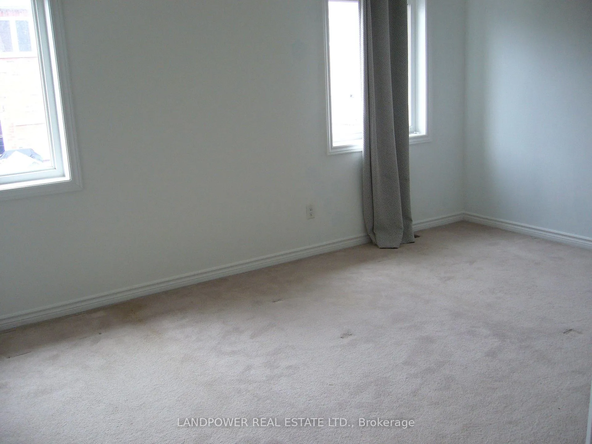 Photo 10 of 24 Hammersly Boulevard, Markham, Wismer — HOMEH