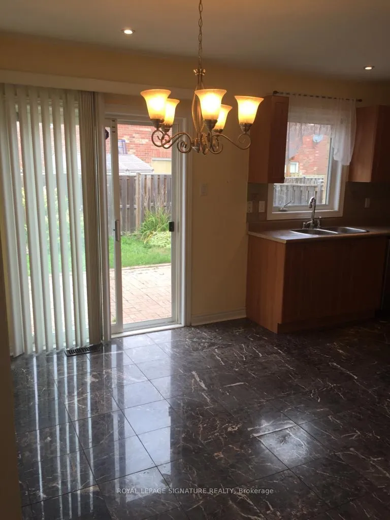 Photo 4 of Unit Upper, 58 Sewells Lane, Brampton, Fletcher's Meadow — HOMEH