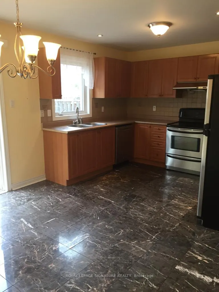 Photo 6 of Unit Upper, 58 Sewells Lane, Brampton, Fletcher's Meadow — HOMEH